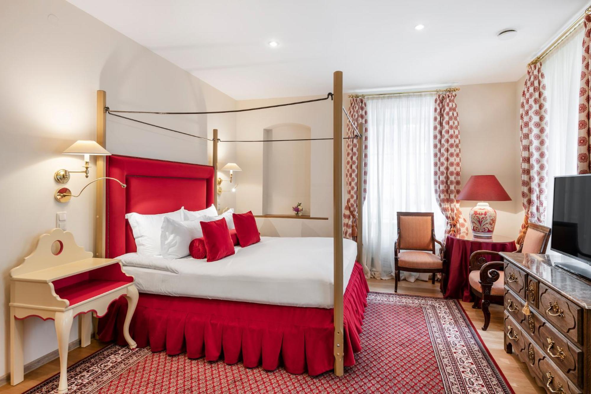 Deluxe Room Spa Access