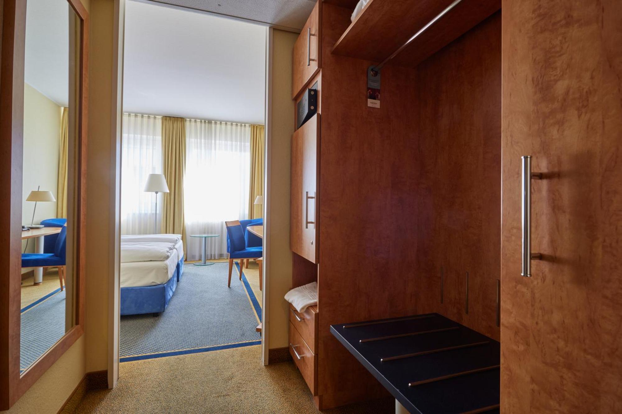 Standard Twin Room,1771693032:JPEG