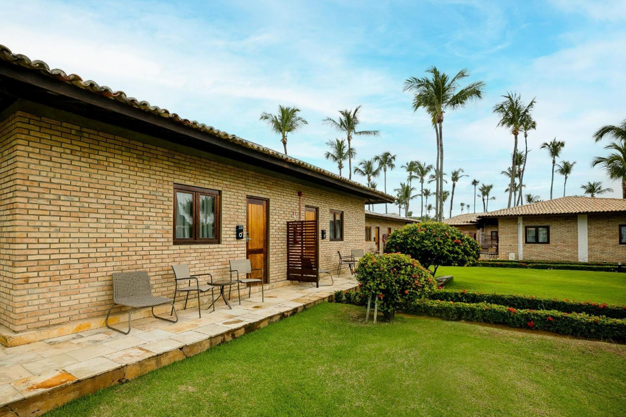 Bungalow Garden View