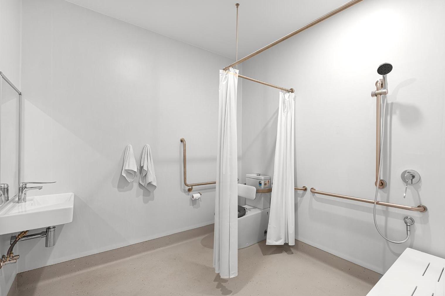 Accessible One Bedroom Villa Queen Bed Kitchenette
