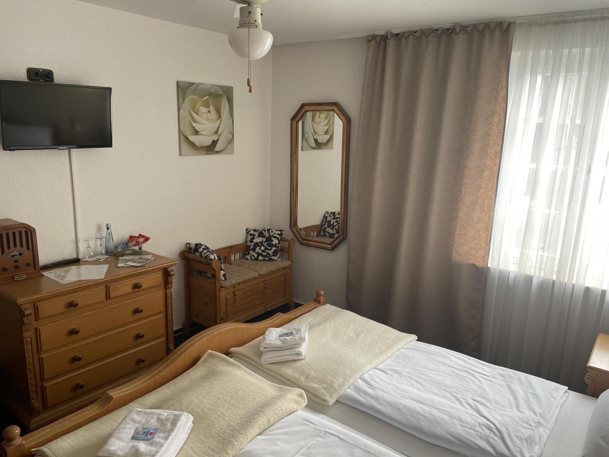 Superior Triple Room,1588417151:JPEG