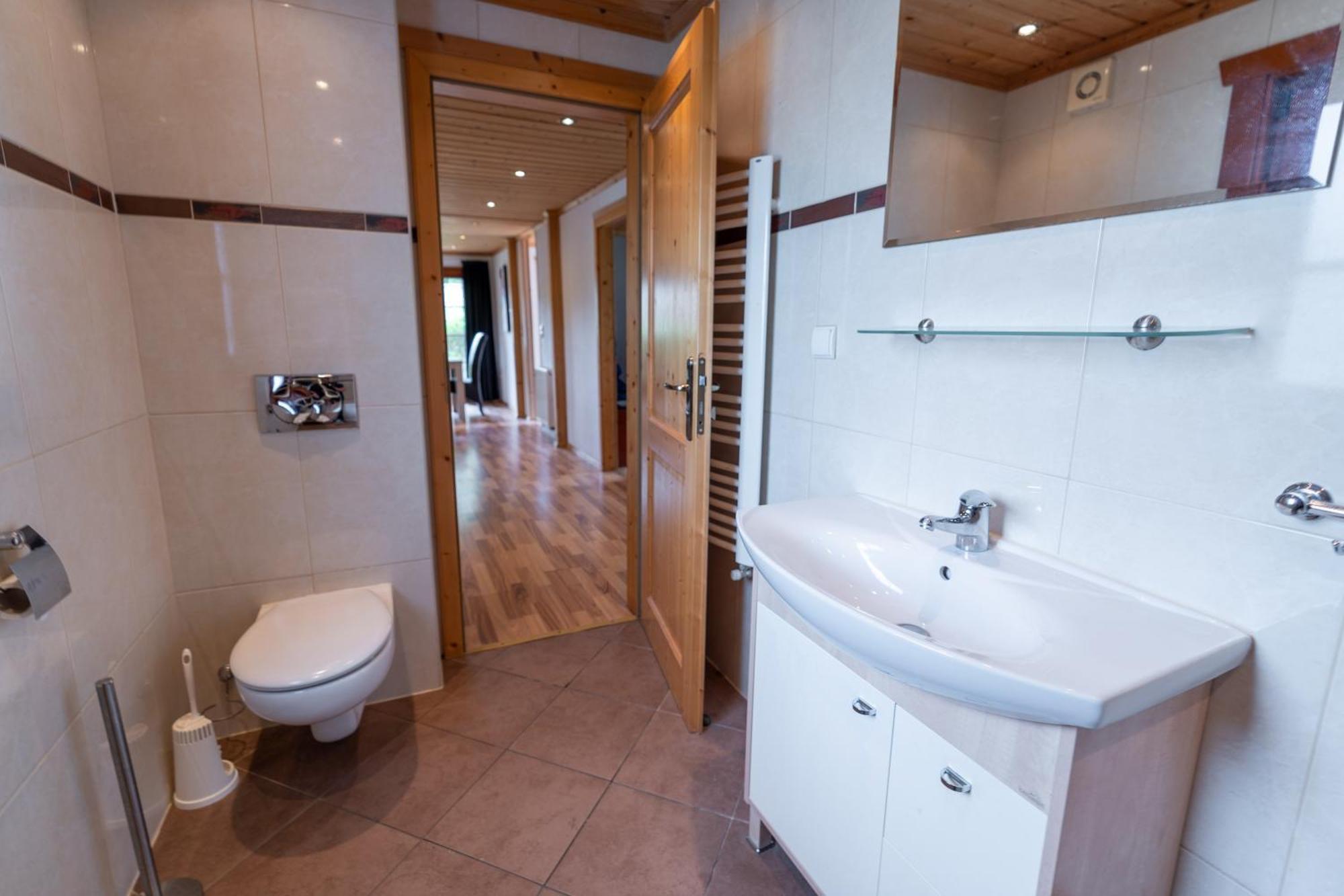 Three Bedroom Chalet Boekhorst Royal 6