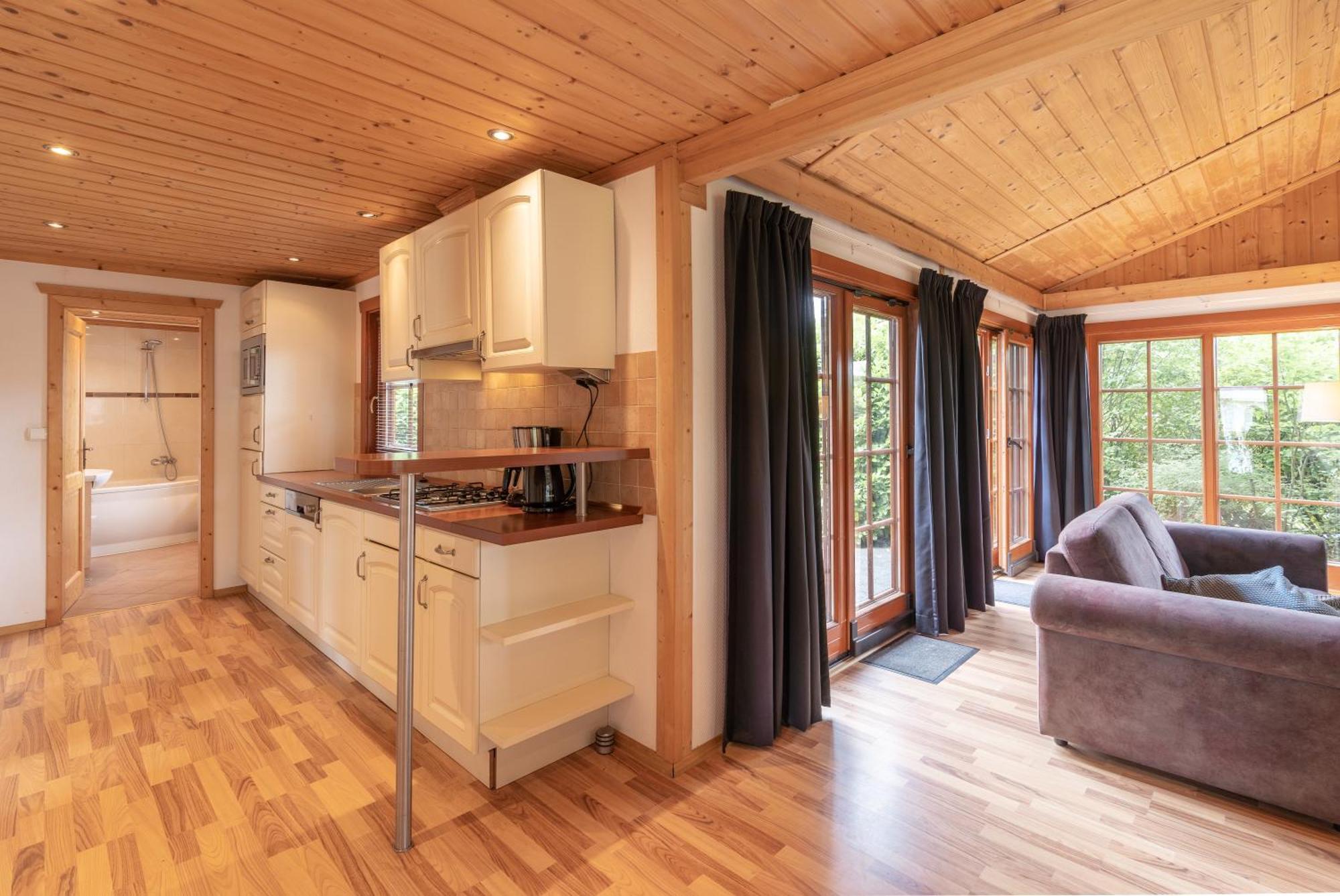 Three Bedroom Chalet Boekhorst Royal 6