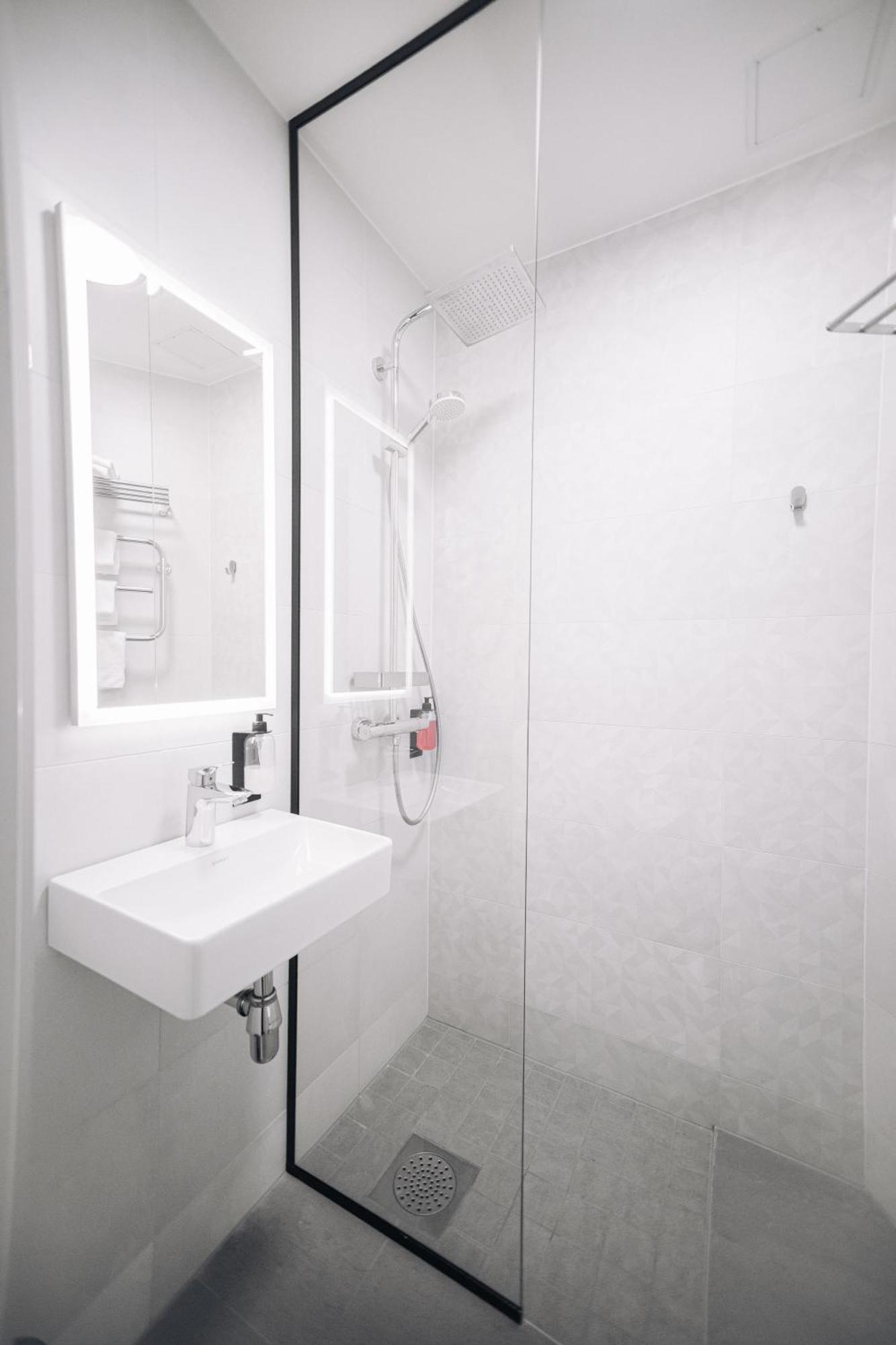 Triple Room,1600555909:JPEG