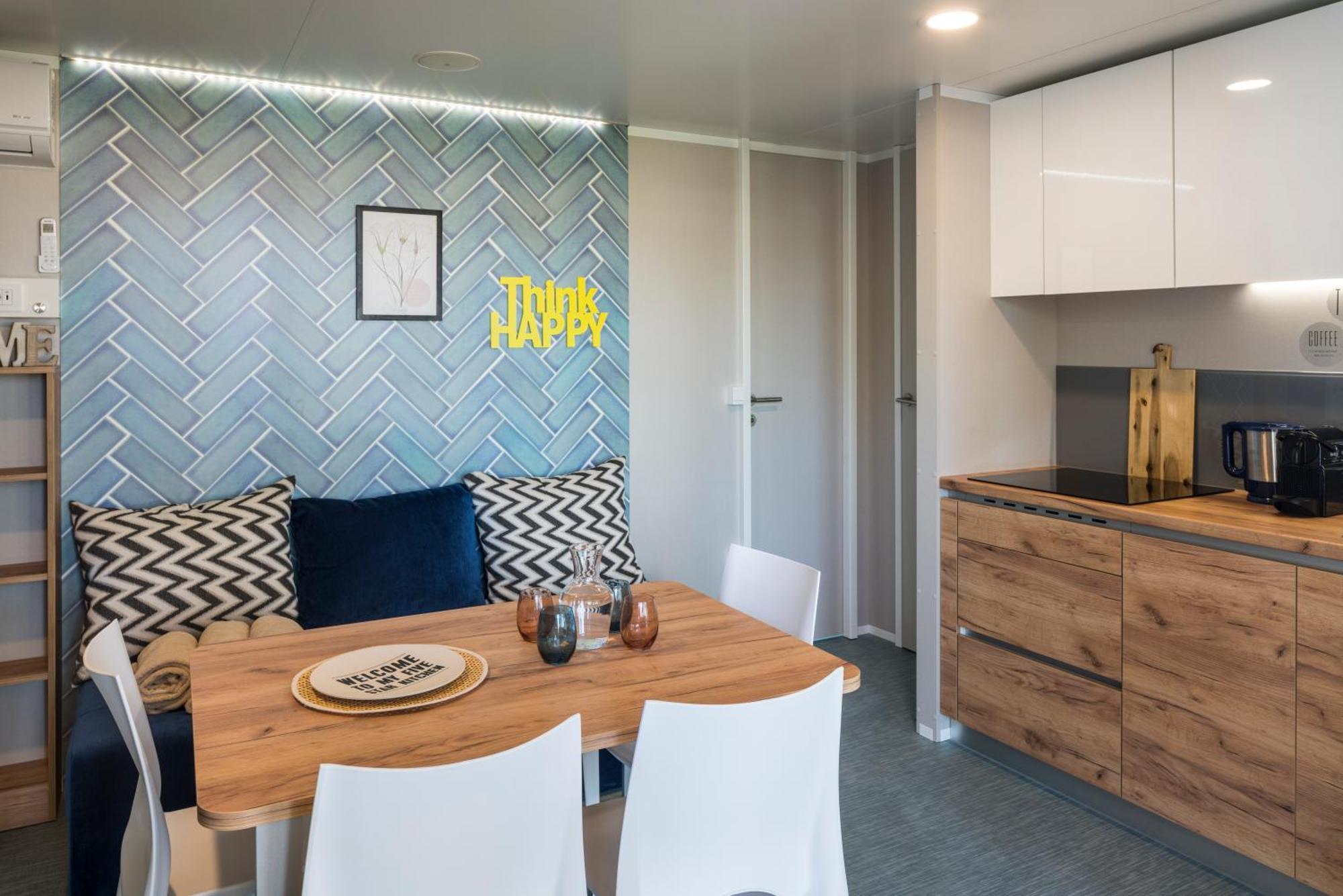 Premium Two-Bedroom Mobile Home Terrace