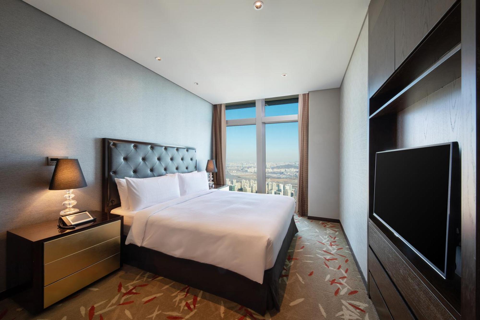 One-Bedroom Superior Double