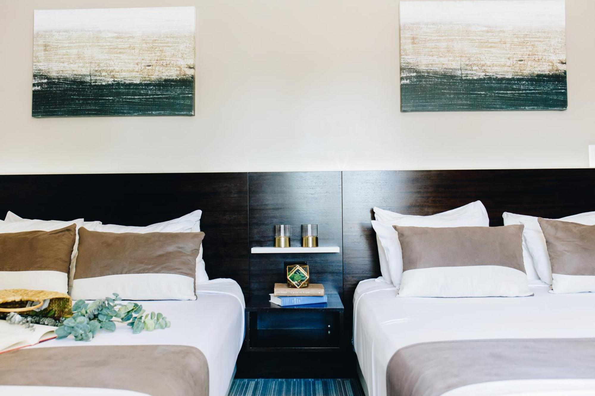 Deluxe City View Two Queen Room