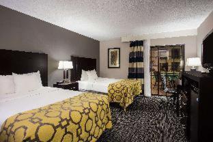 Queen Room Two Queen Beds Bath Tub Mobility Accessible or Non-Smoking,1756542766:JPEG