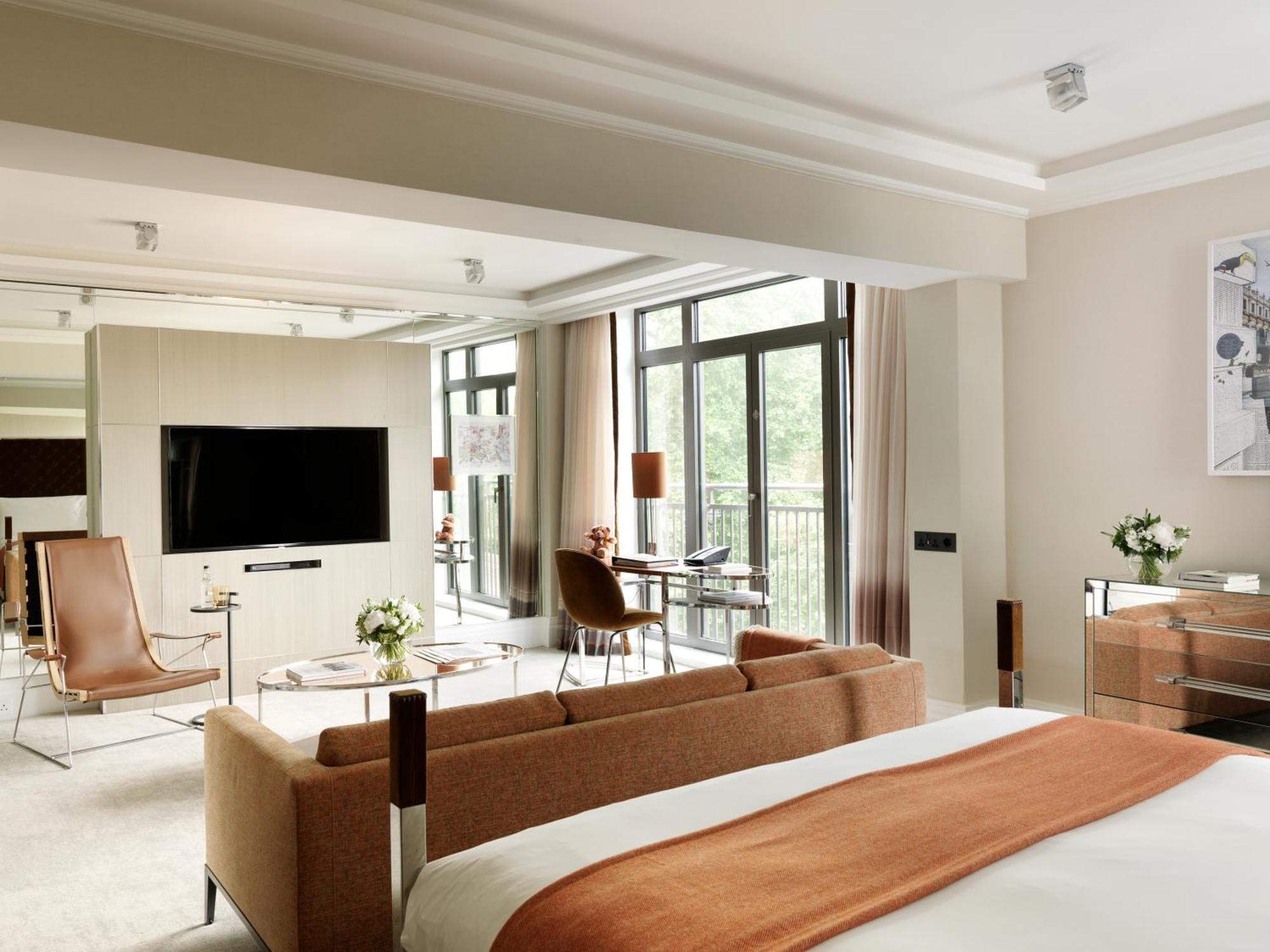 Green Park Suite