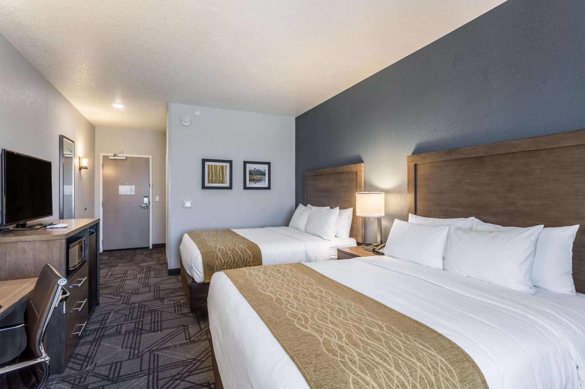 Queen Room with Two Queen Beds - Non-Smoking/Interior Corridor