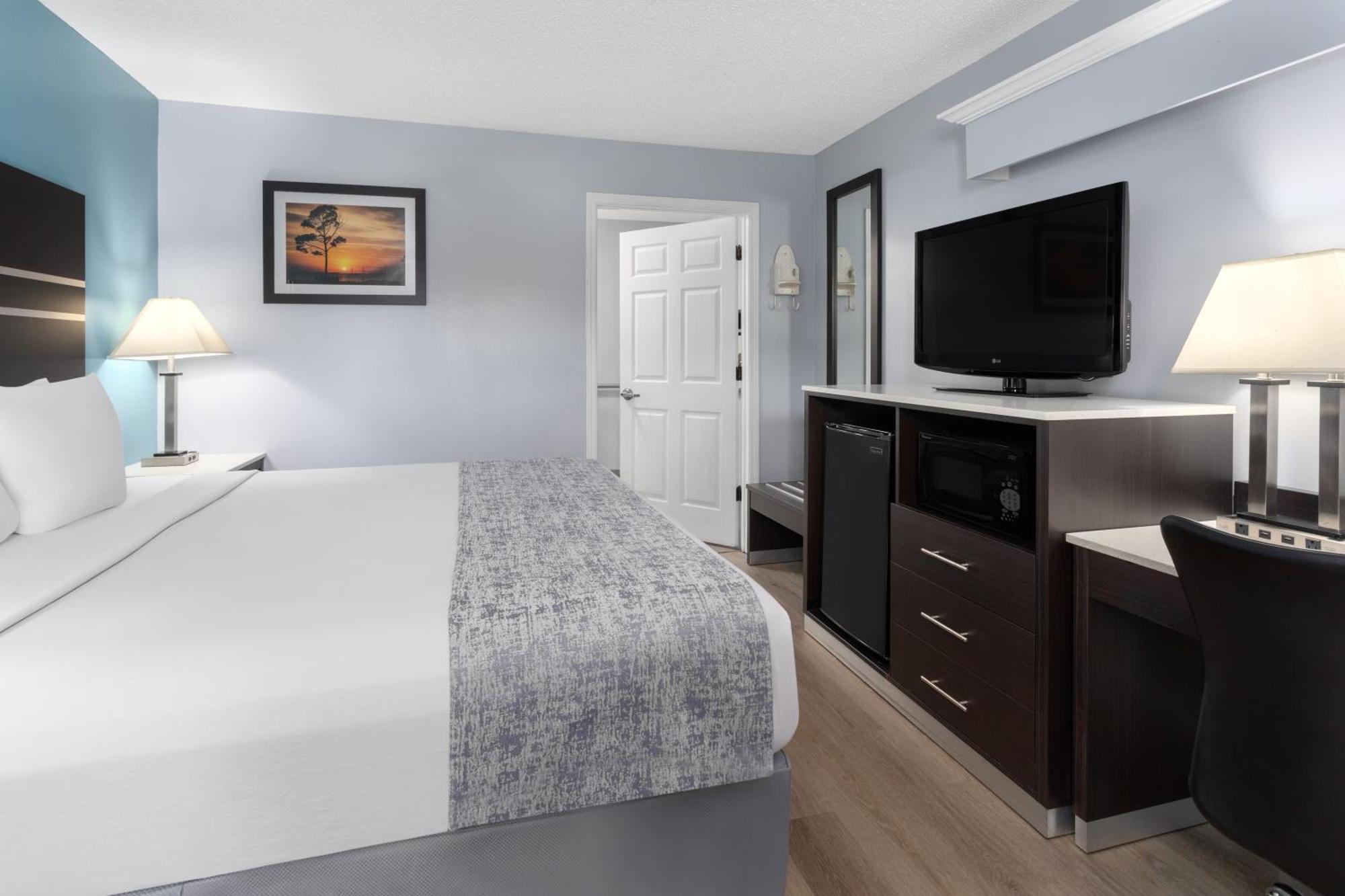 King Room - Disability Access - Non-Smoking