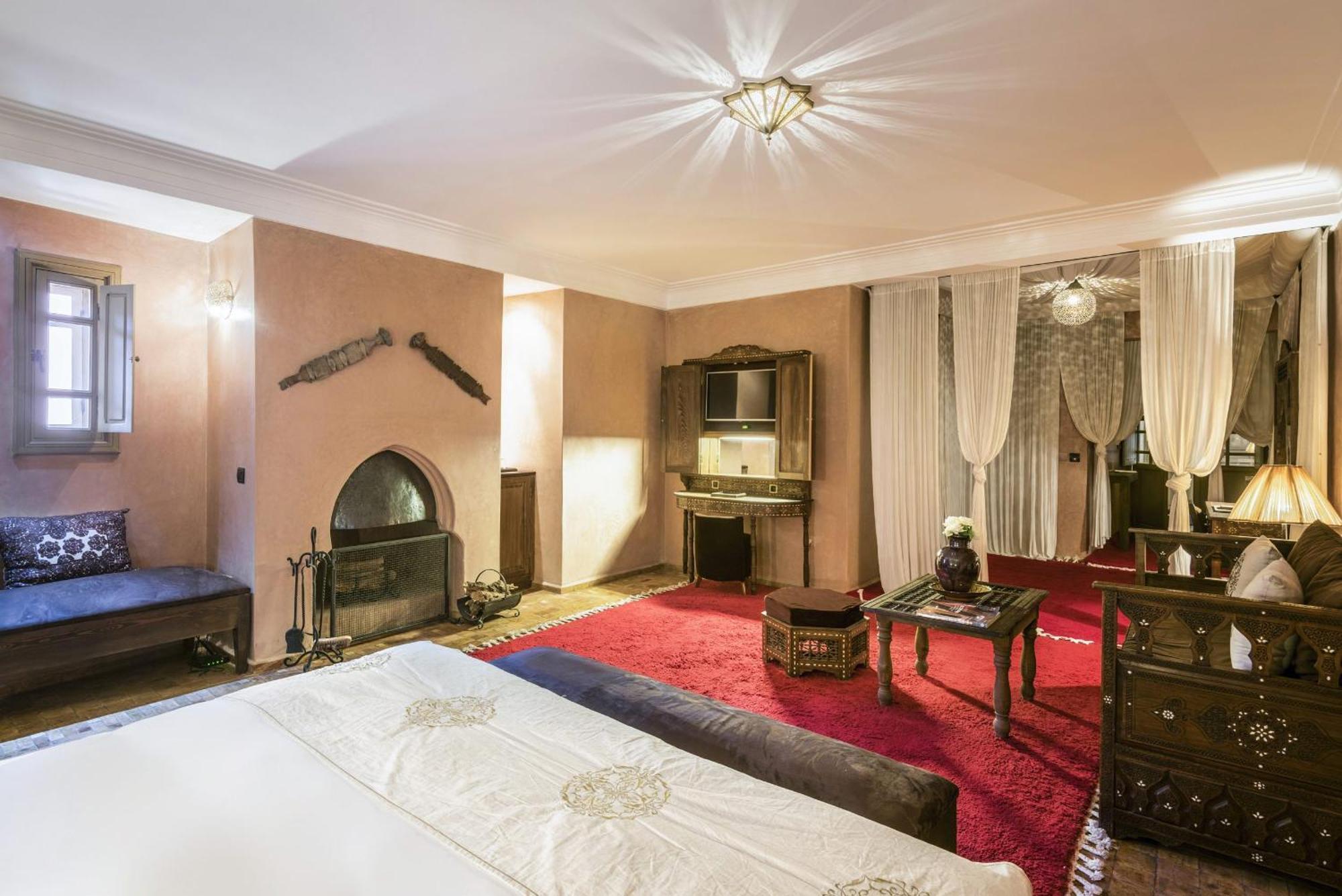 Deluxe King Room