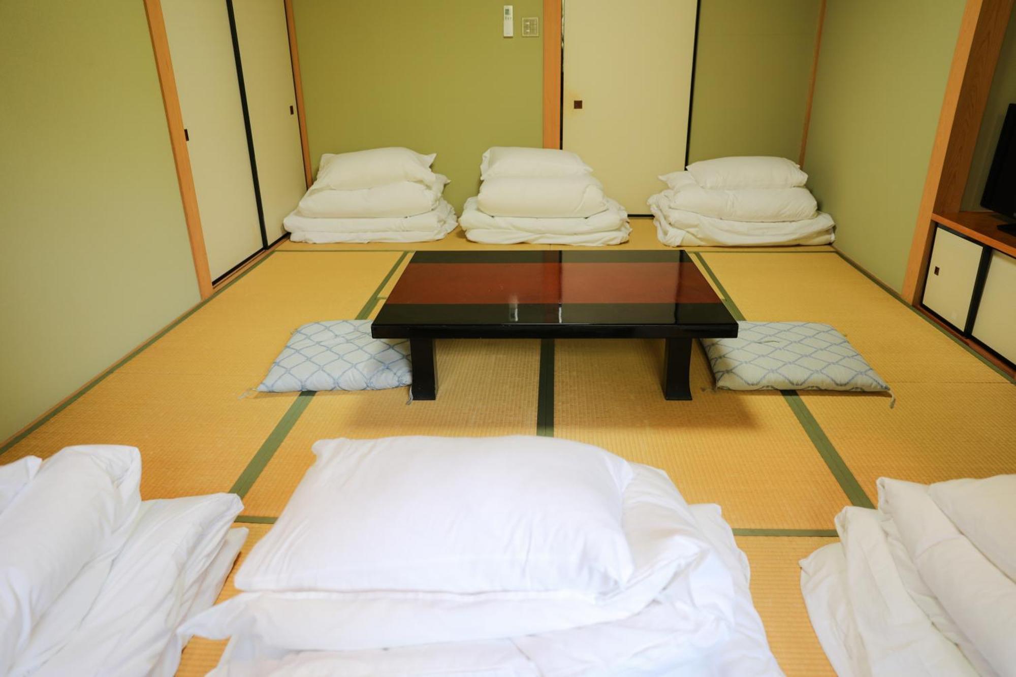 Japanese-Style Room