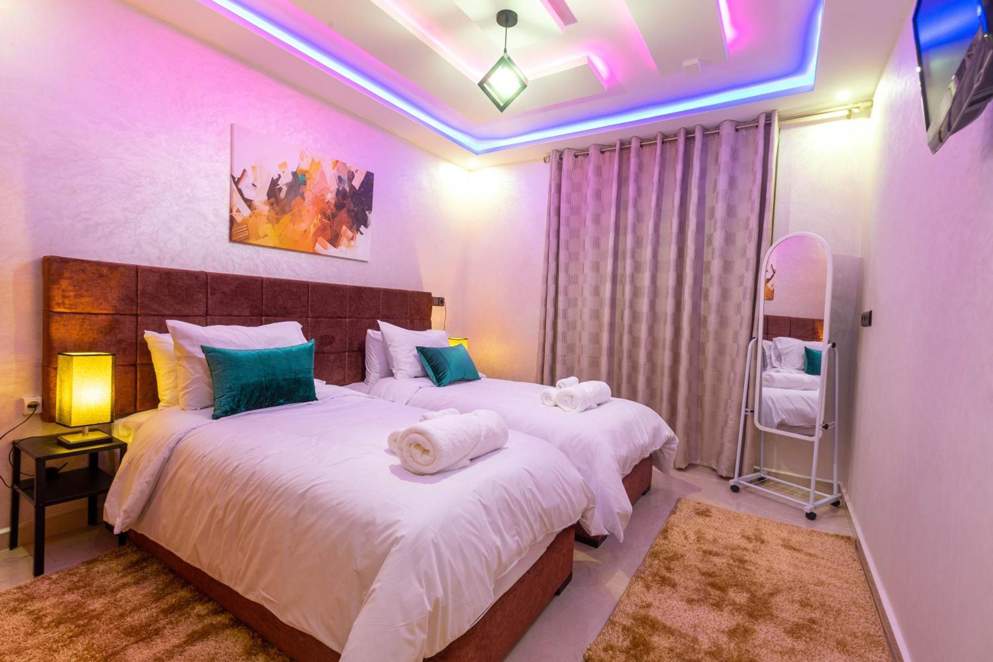 Studio Apartment Queen Bed