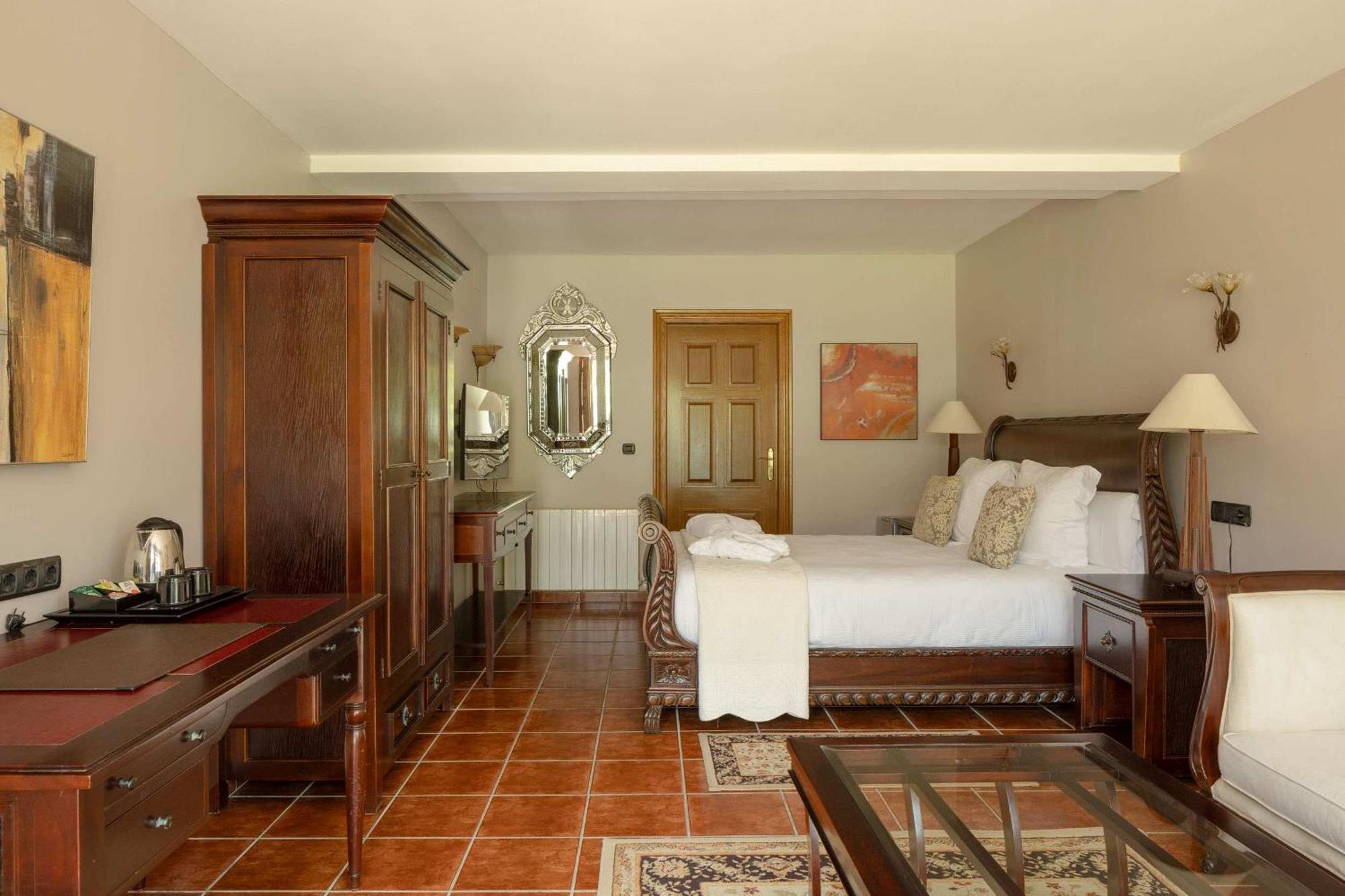 Suite Spa Bath