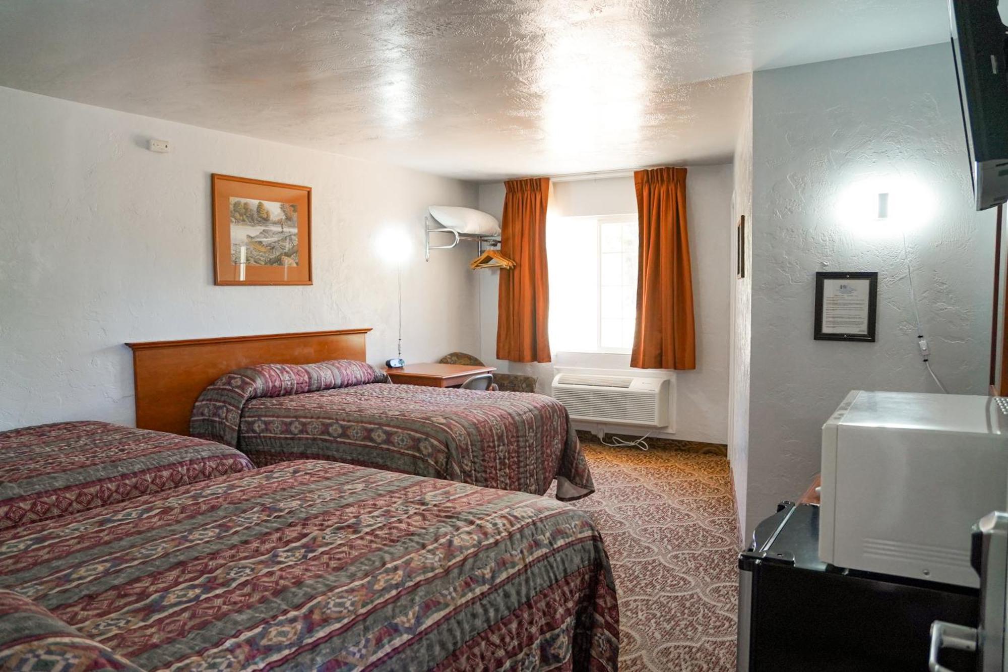 Basic Triple Room