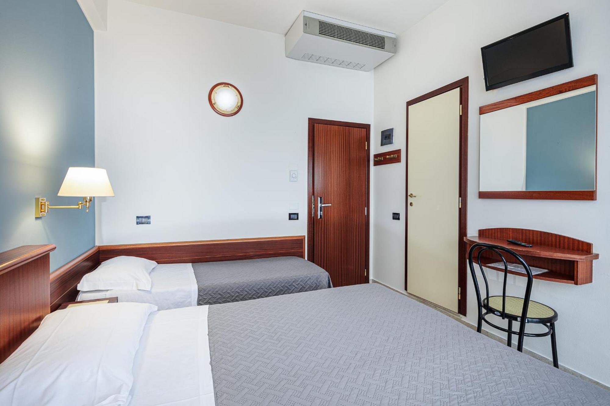 Triple Room with Balcony