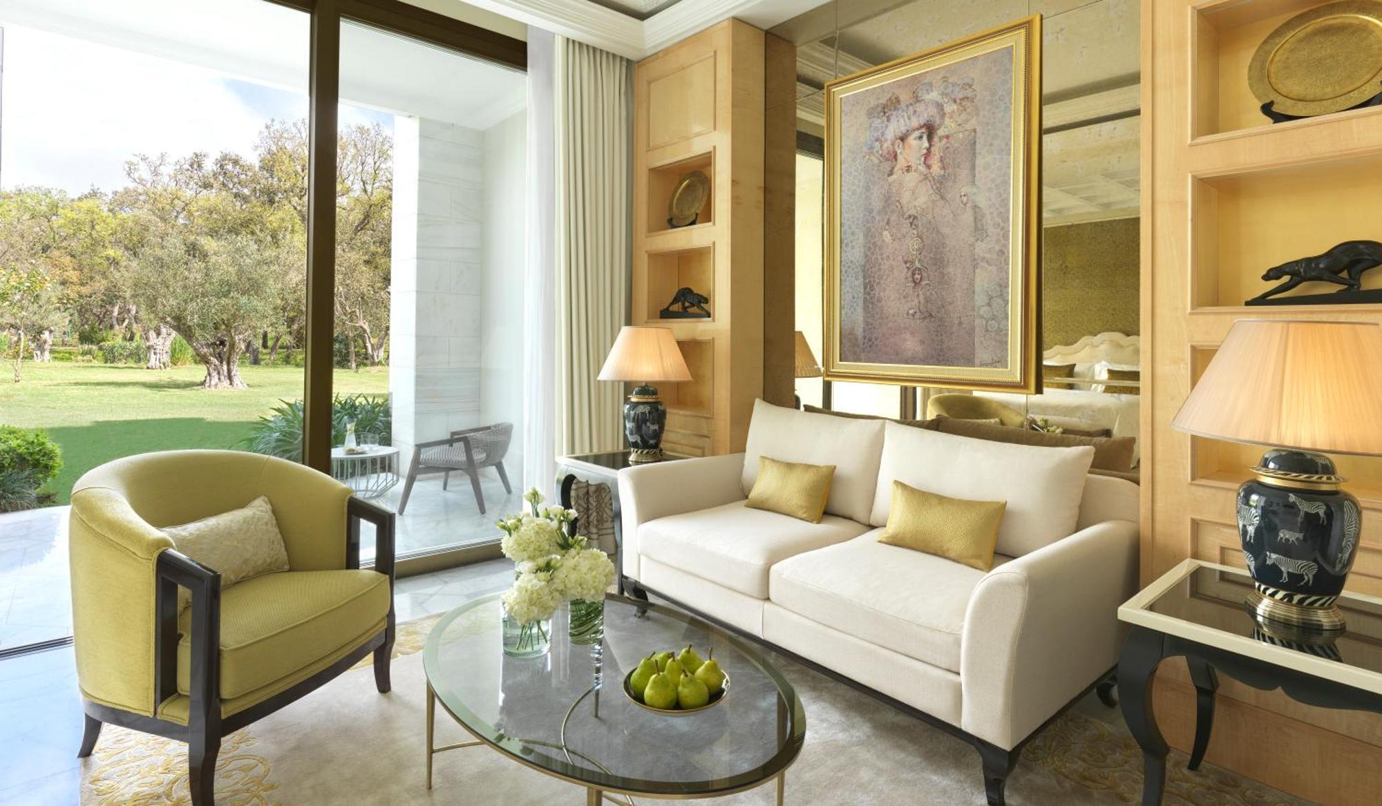 Premier King Room with Garden View and Terrace