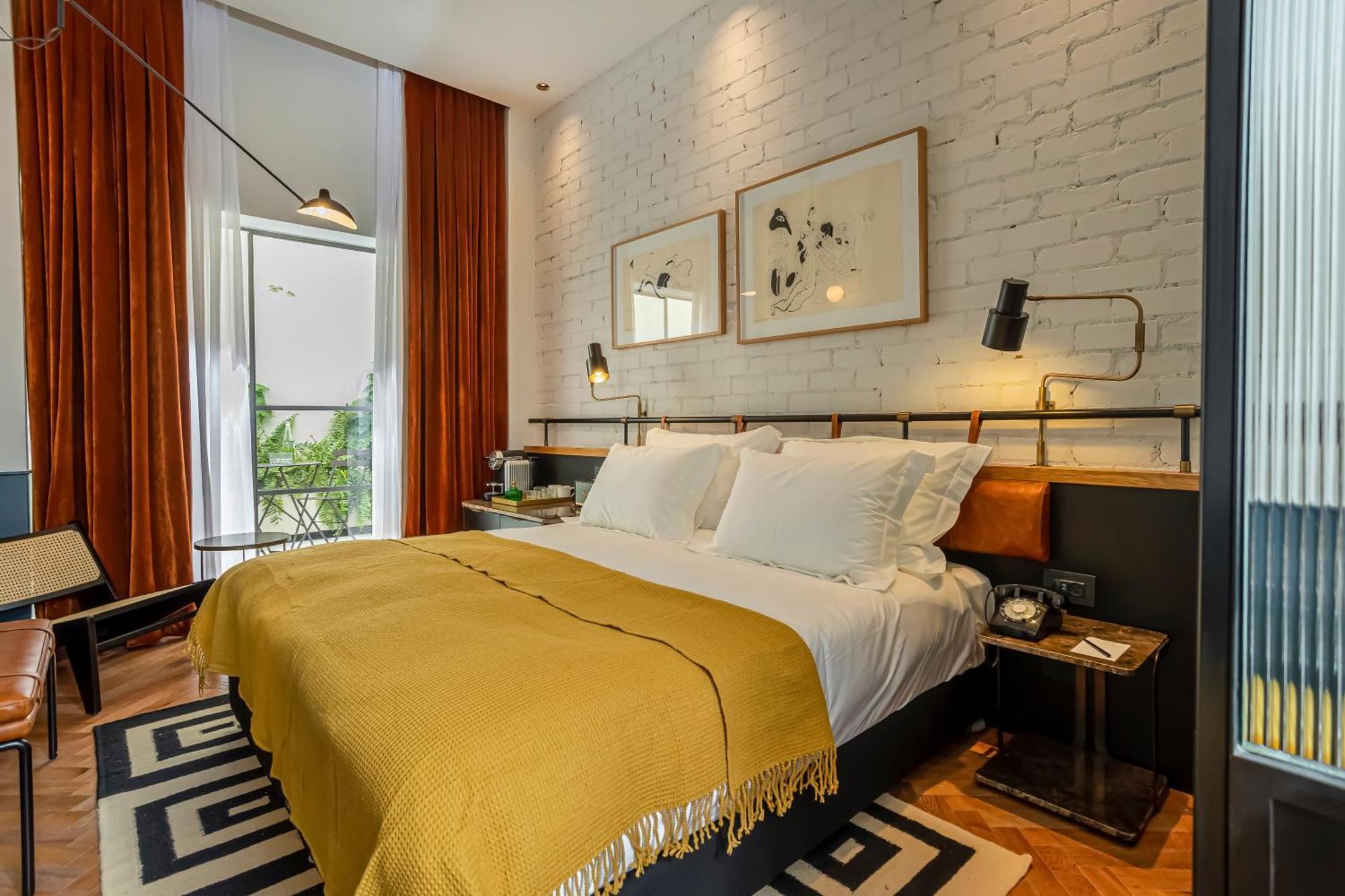 Standard Double or Twin Room Garden View