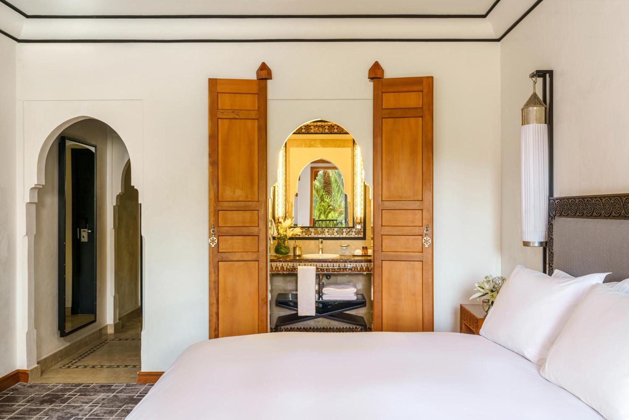 Superior King or Twin Room with City View and Balcony
