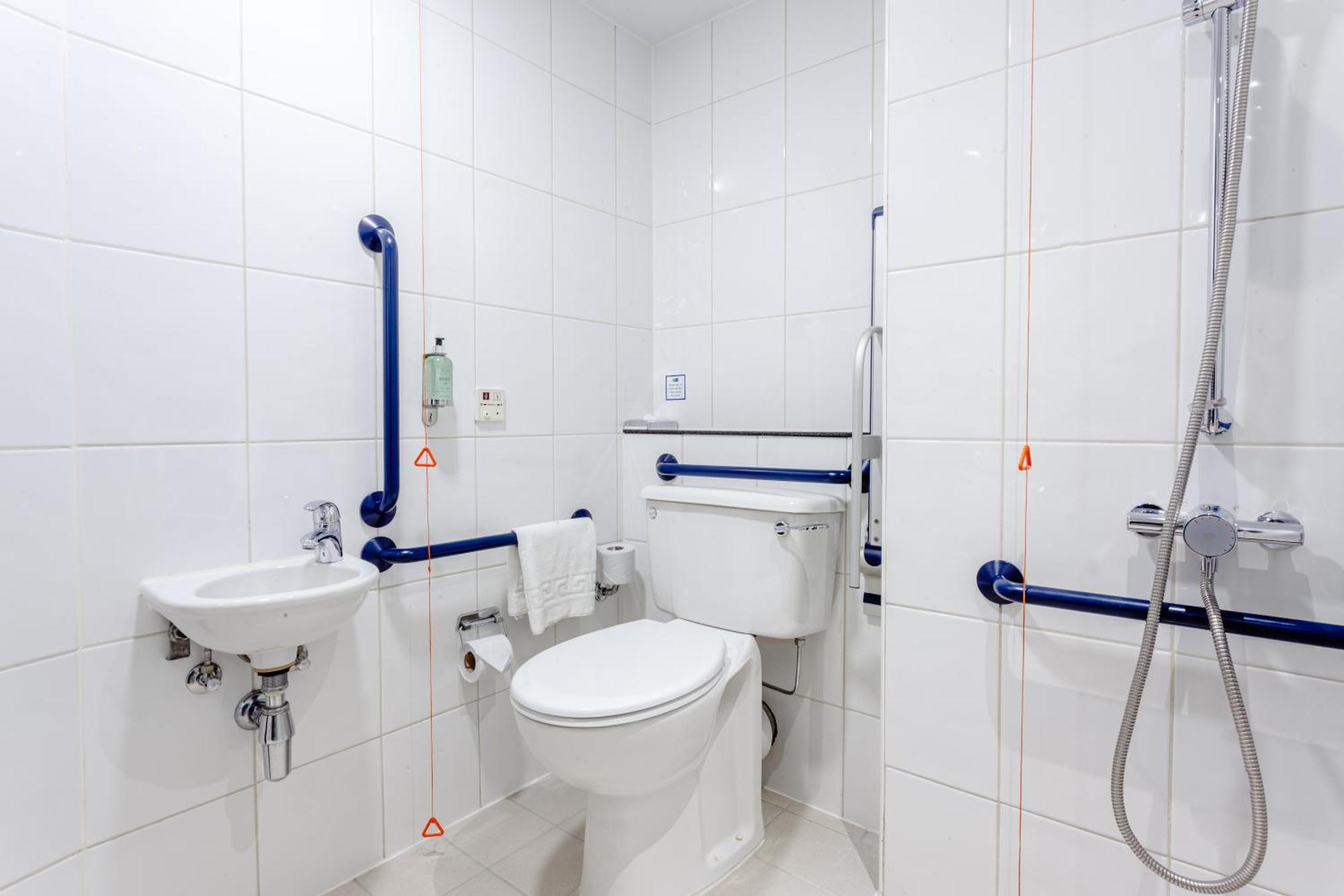 Standard Double Room Hot Accessible