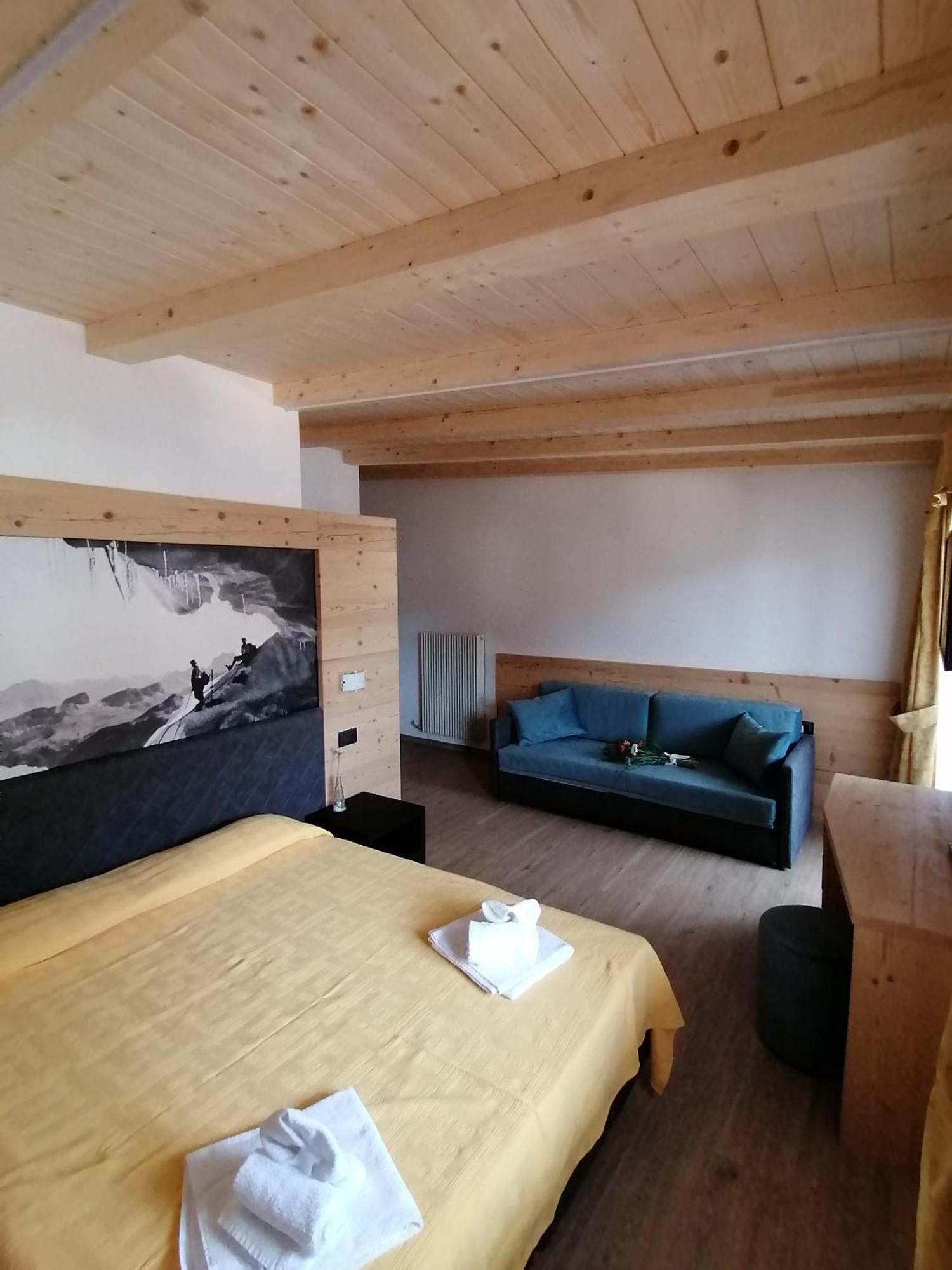 Double or Twin Room,1592894094:JPEG
