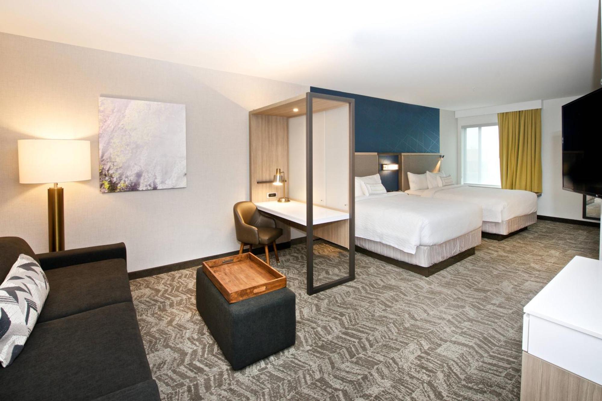 Double Suite with Two Double Beds and Trundle Sofa - Hearing Accessible