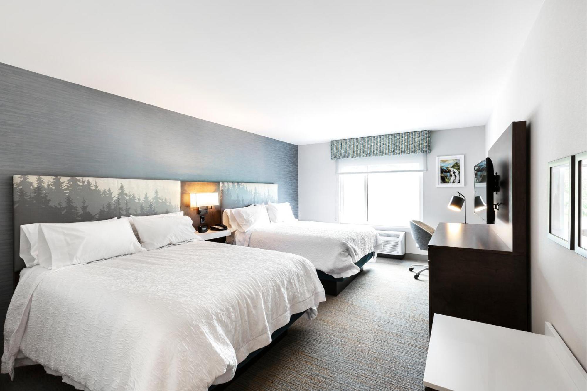 Queen Room Two Queen Beds Non-Smoking