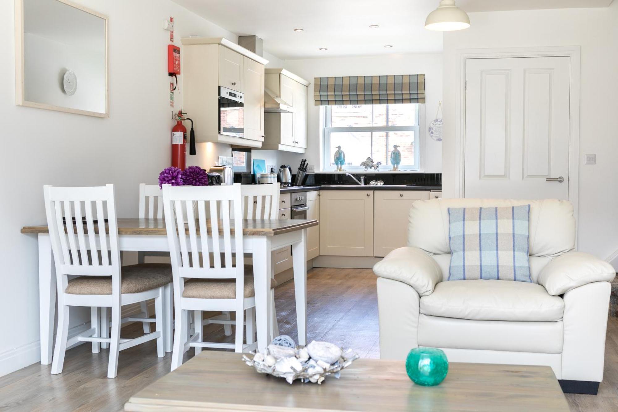 4 Berth Comfort Cottage Pet