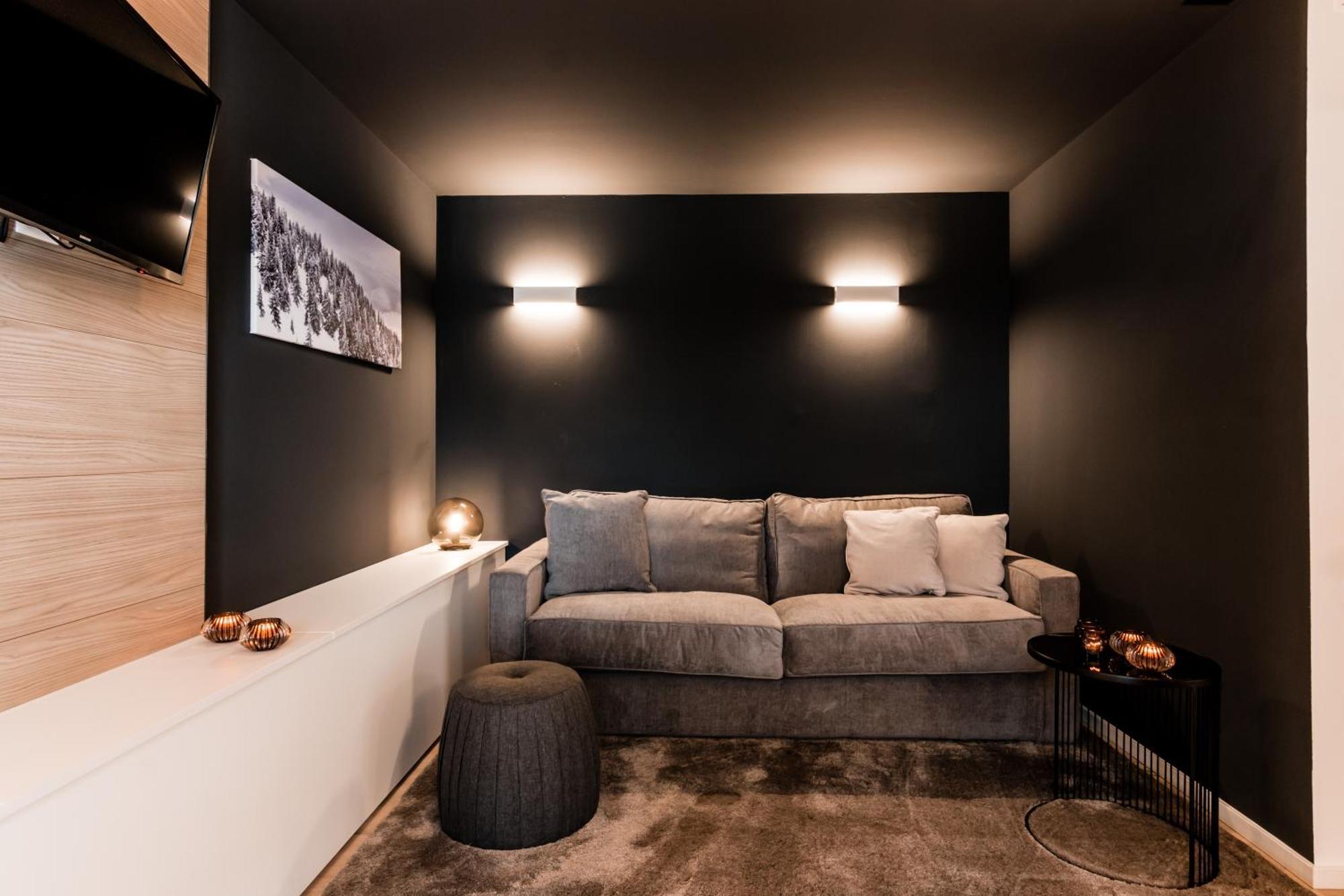 Standard Apartment,1593829723:JPEG