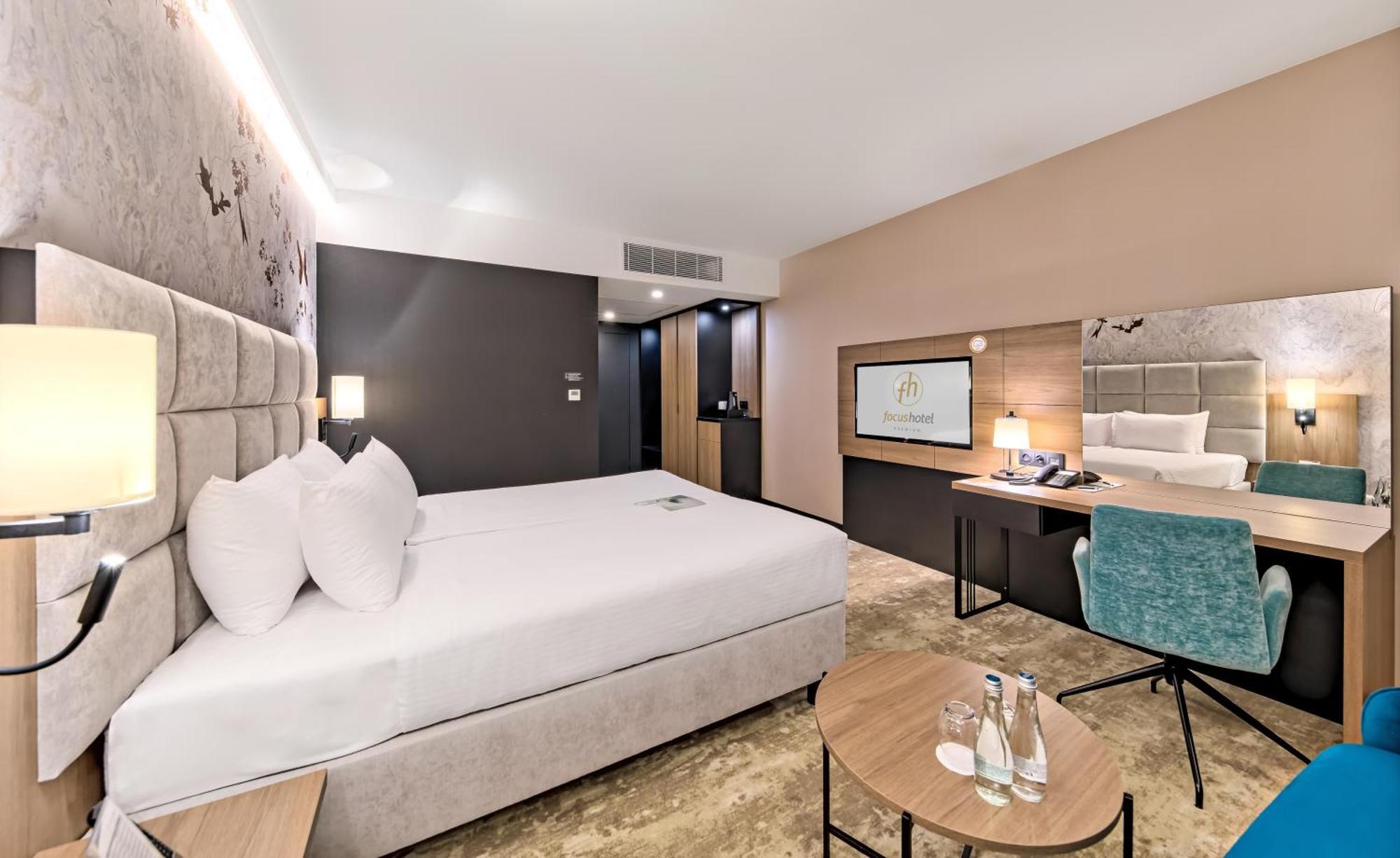 Standard Zimmer mit Kingsize-Bett
