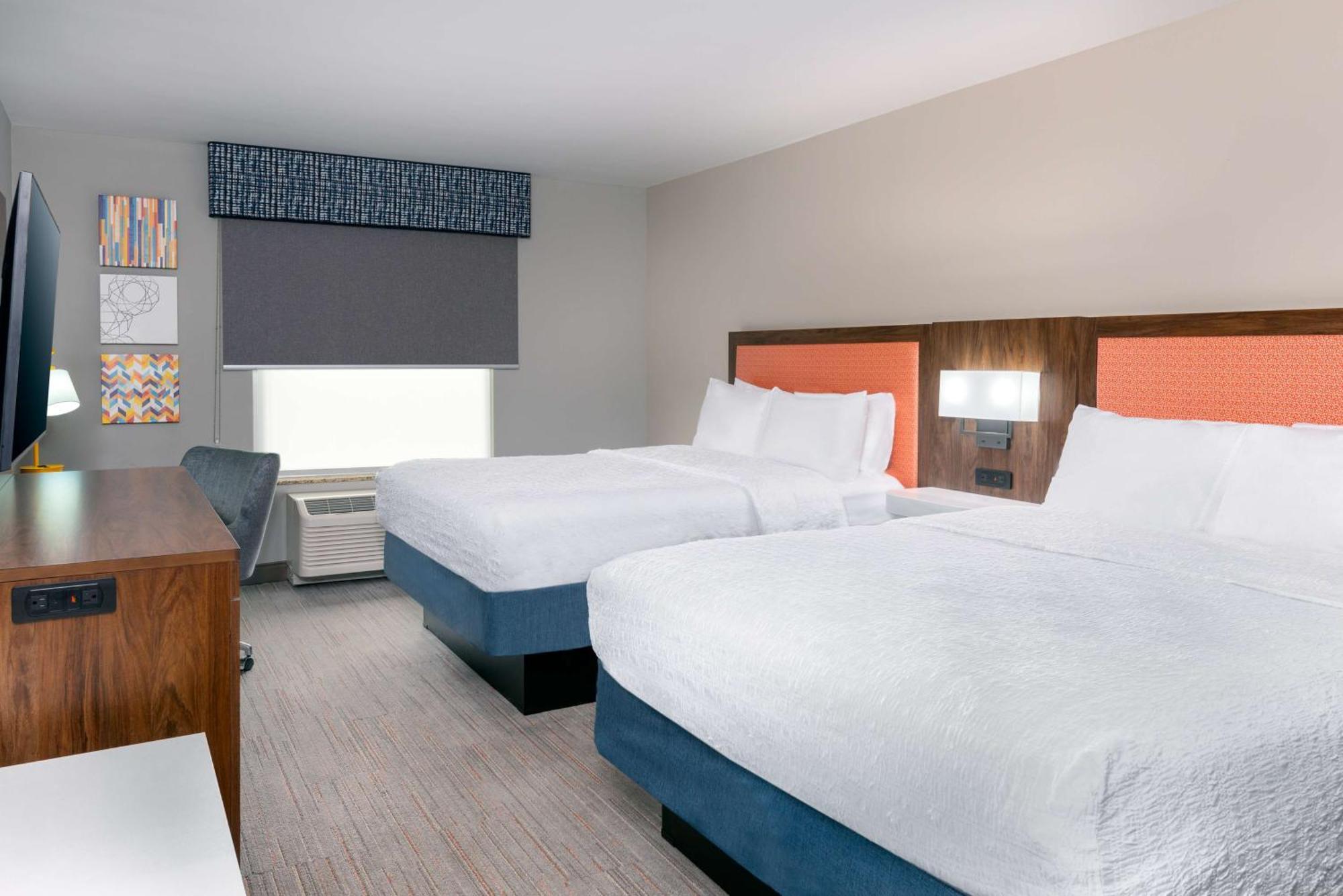 Queen Room with Two Queen Beds - Mobility and Hearing Access/Non-Smoking