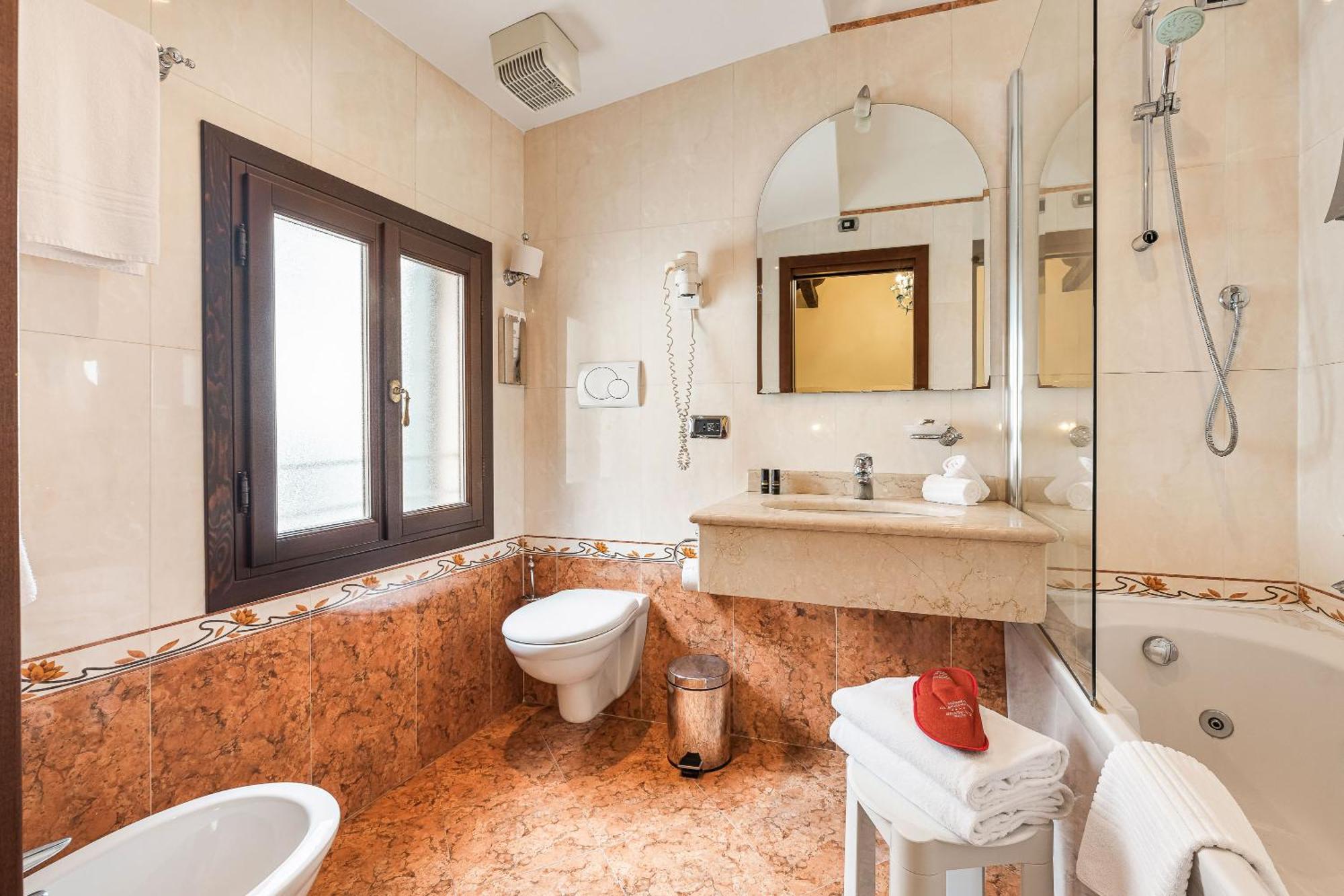 Classic Triple Room,1596013588:JPEG