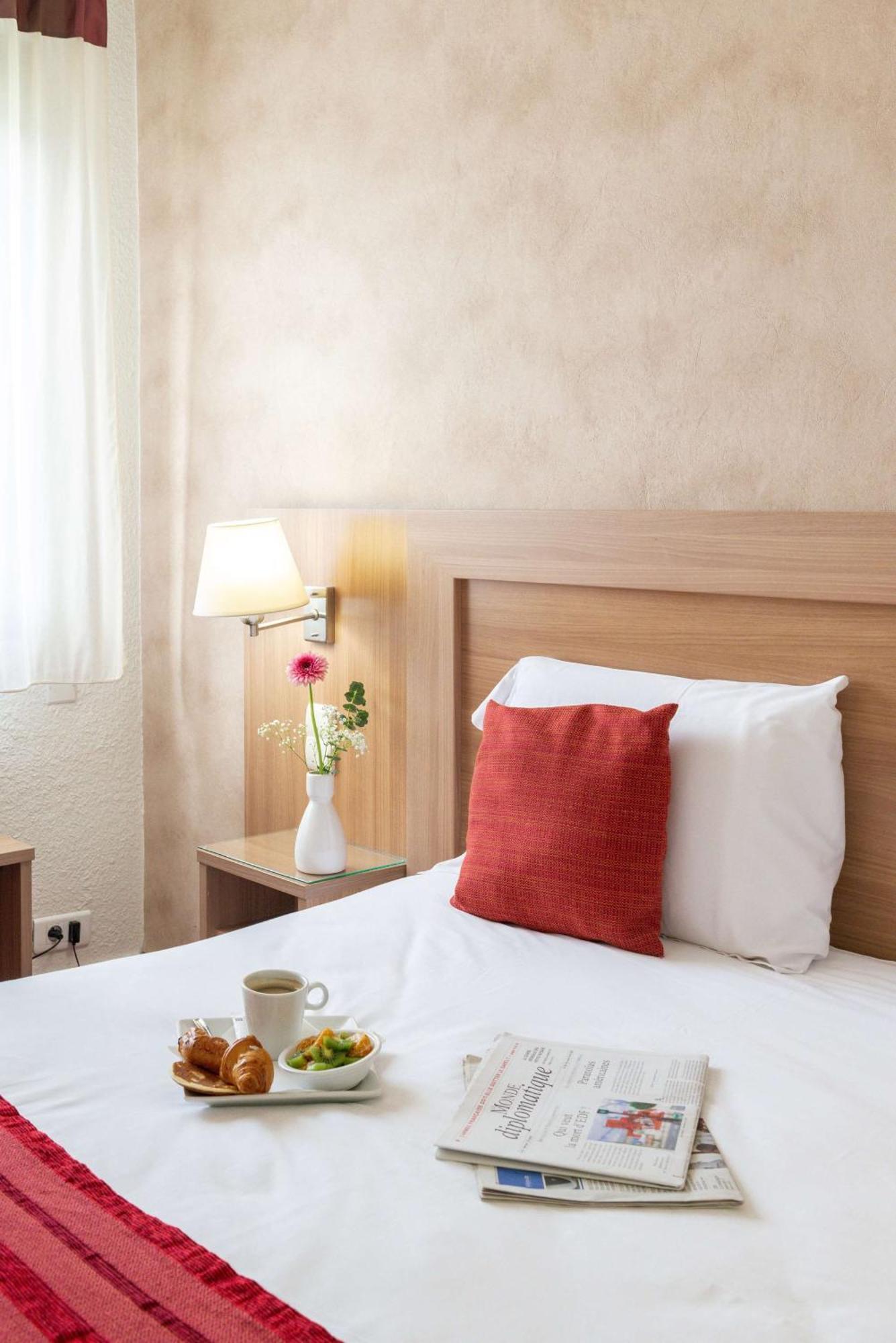 Double Room,1596014766:JPEG