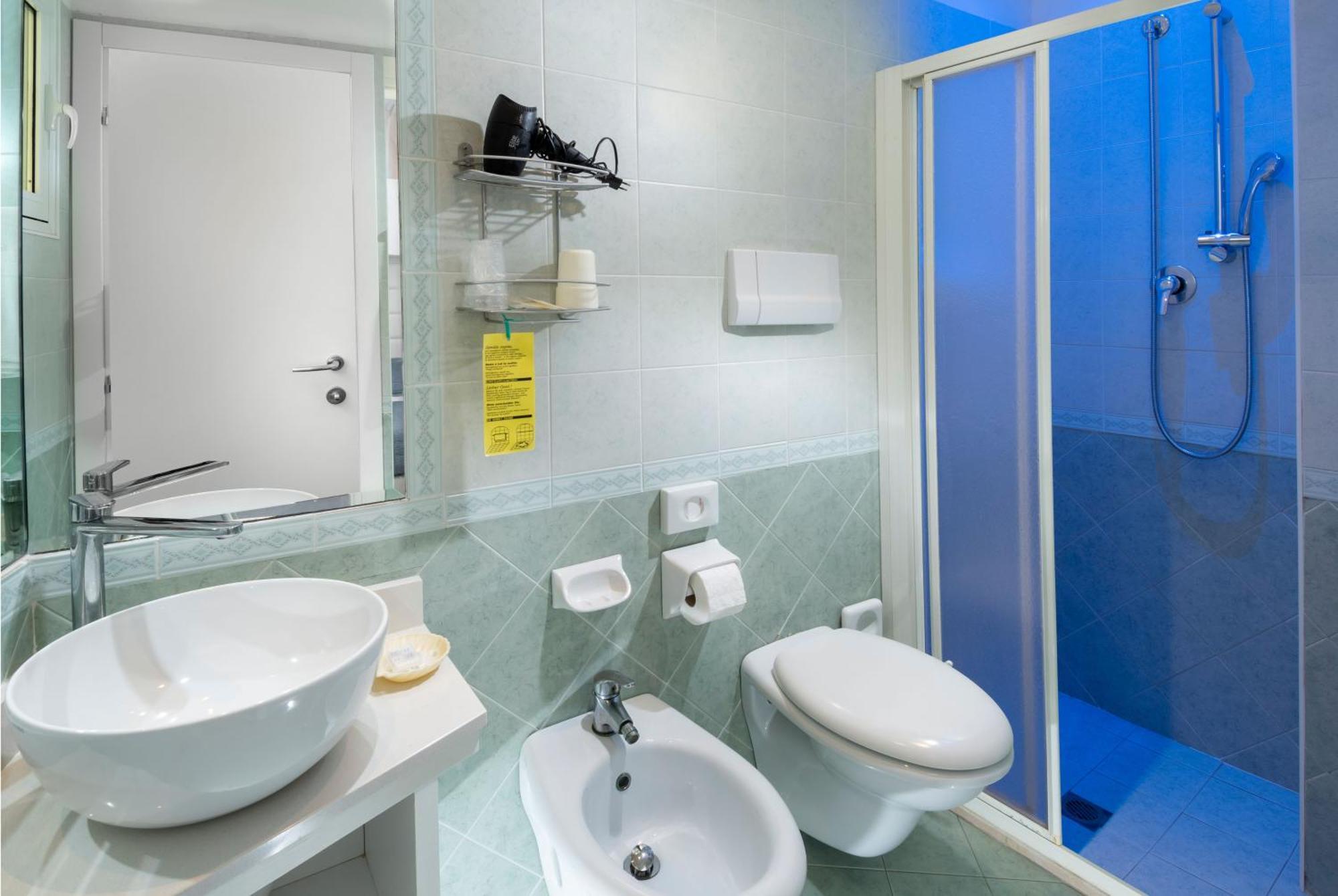 Single Room Balcony,1596076160:JPEG