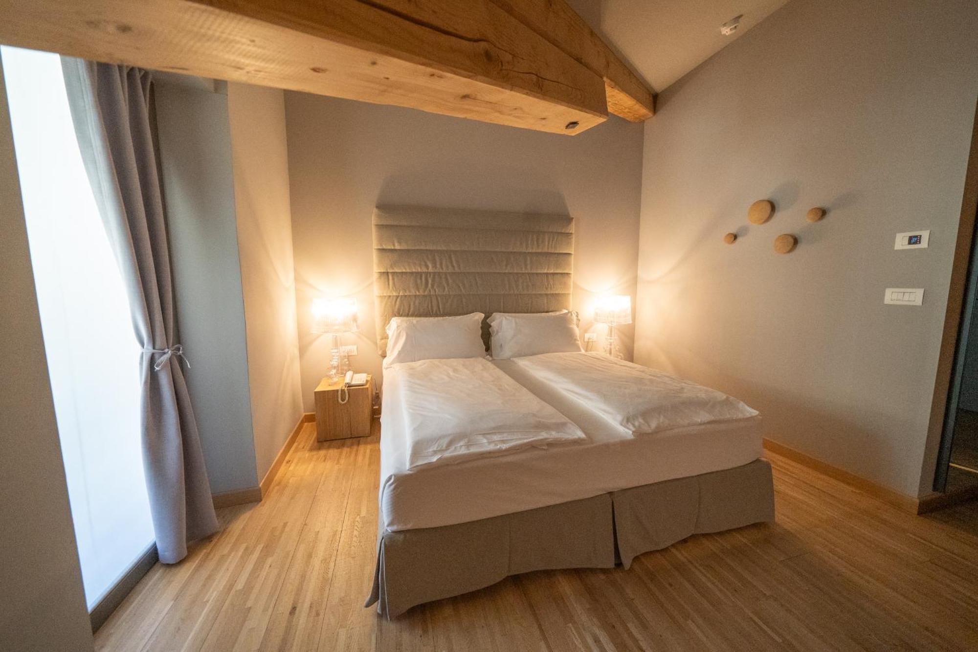 Standard Double Room,1596795801:JPEG