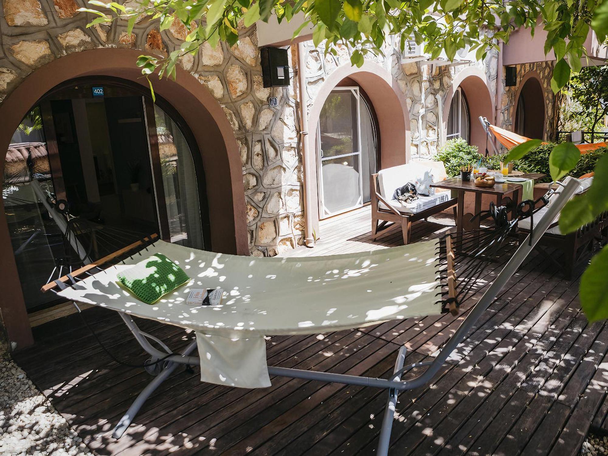 Studio with Terrace