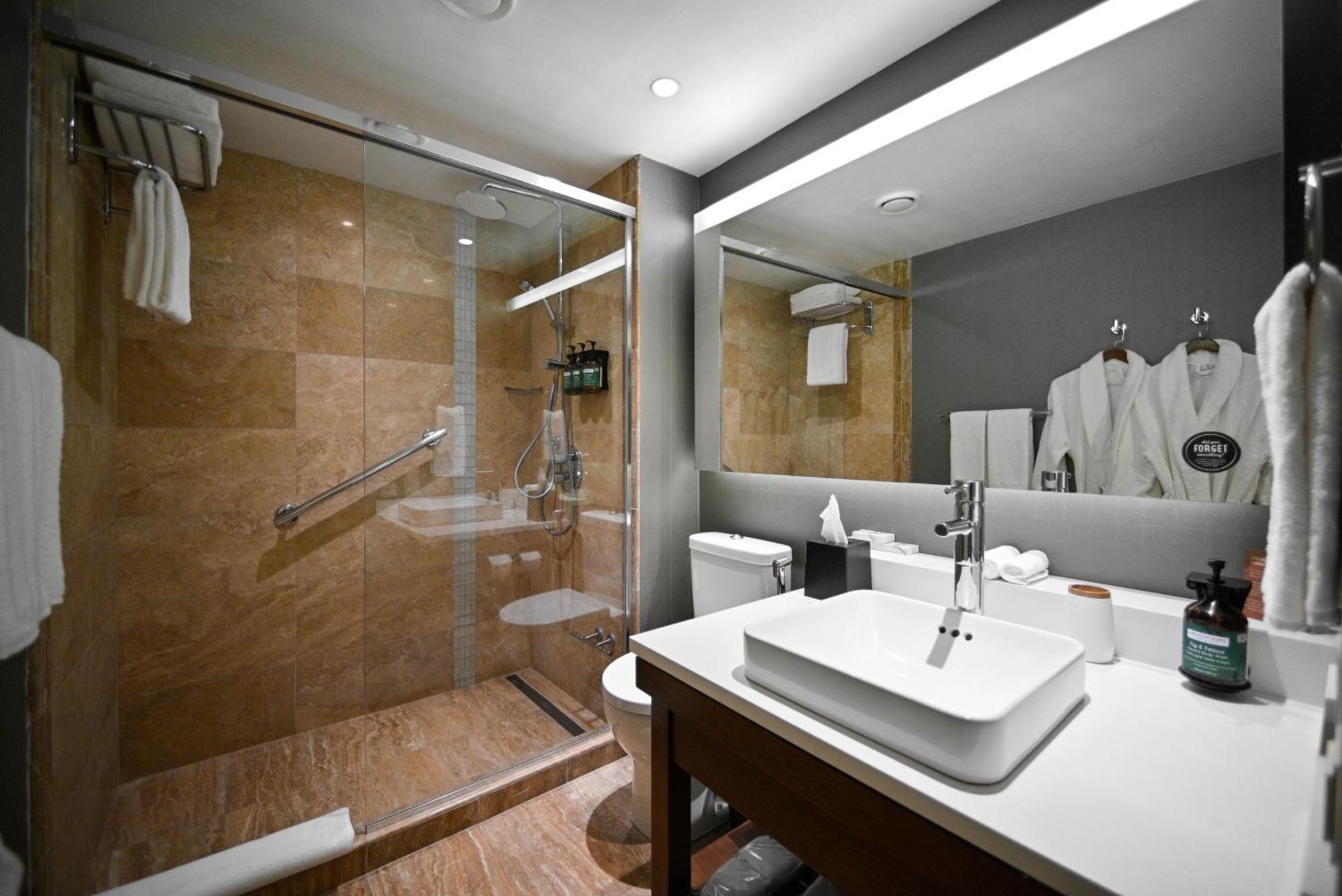 Standard King Room