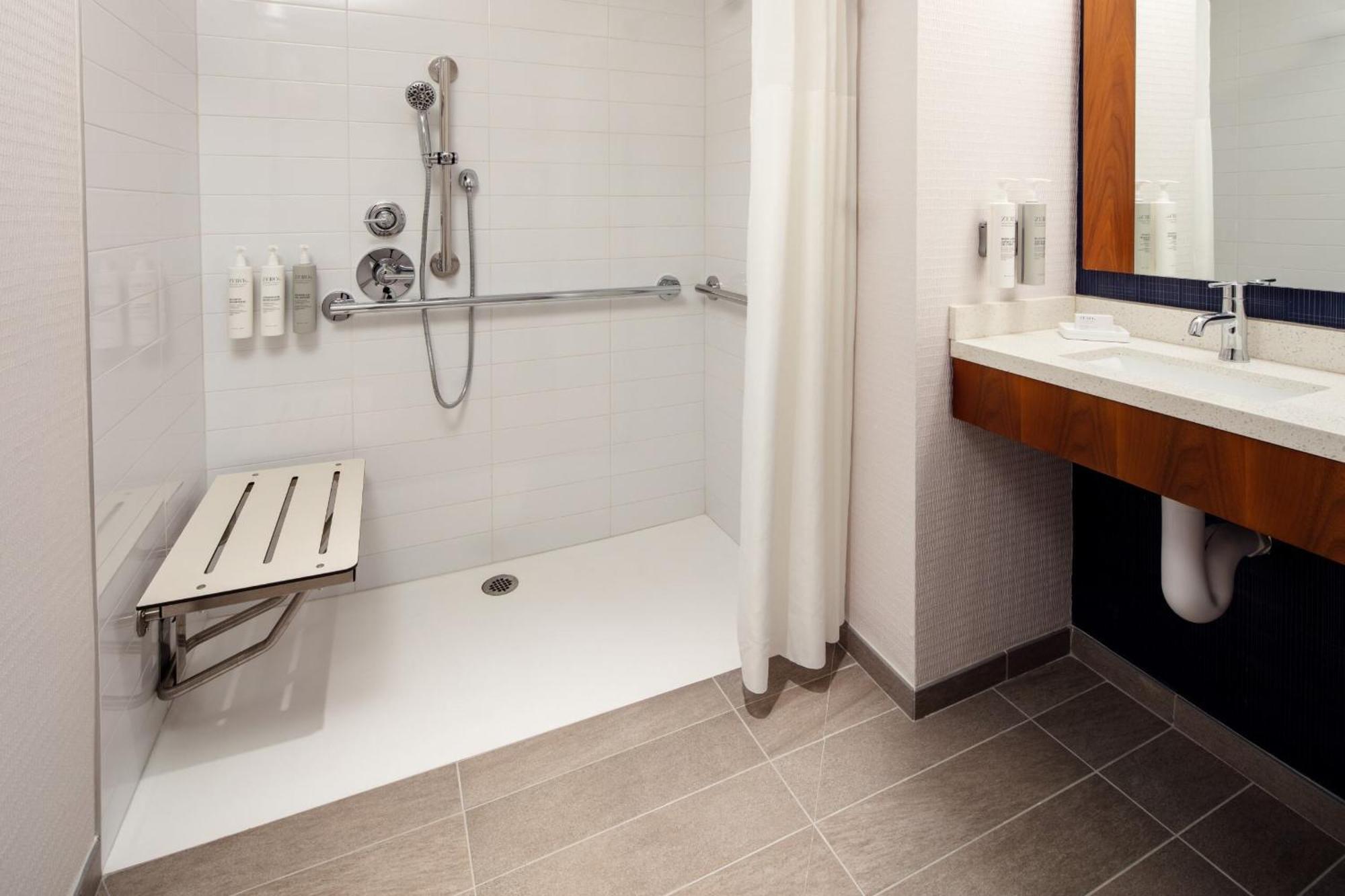 King Room Roll Shower Mobility Access,1708394463:JPEG