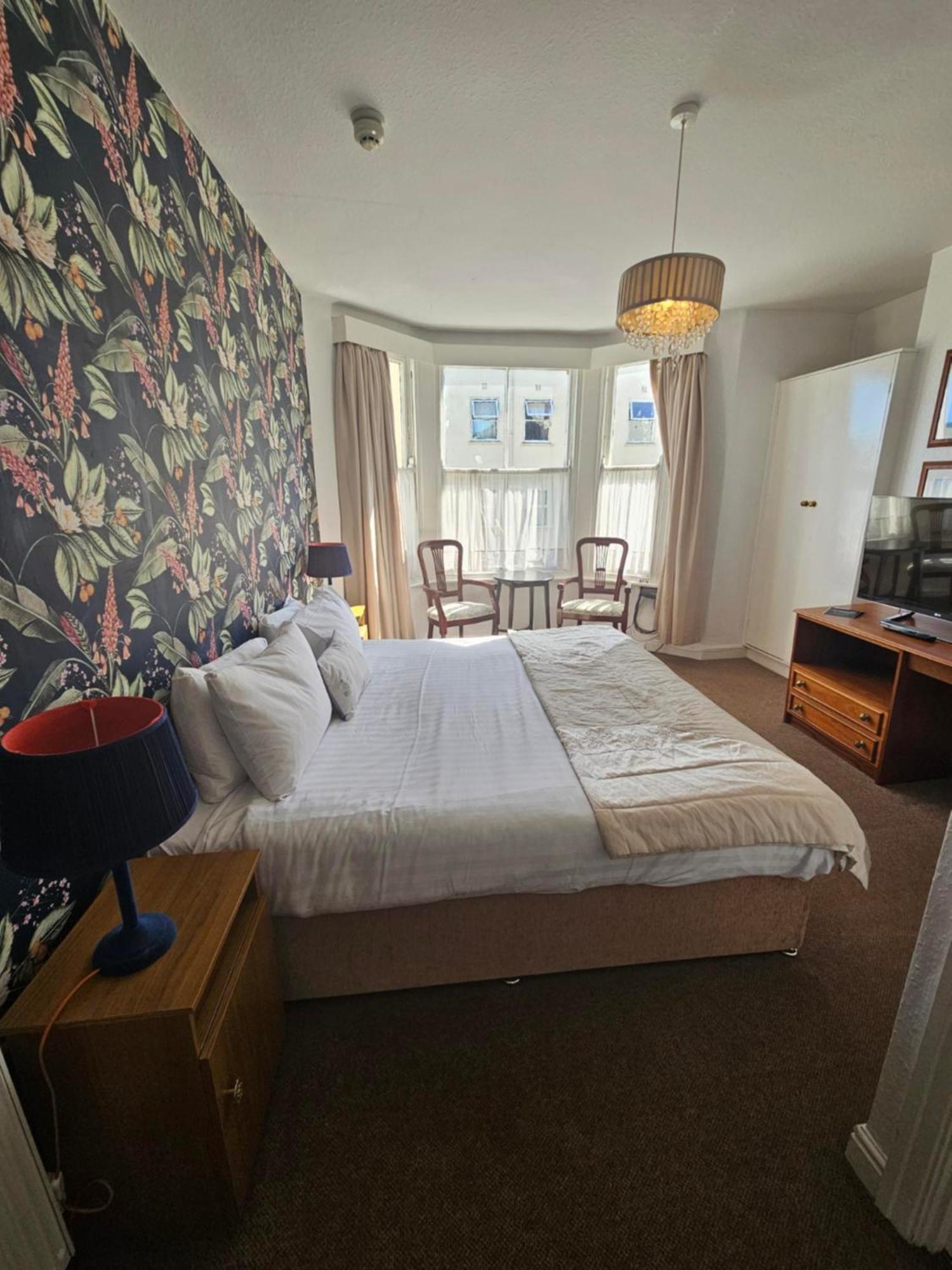 Large Double Room,1597550319:JPEG