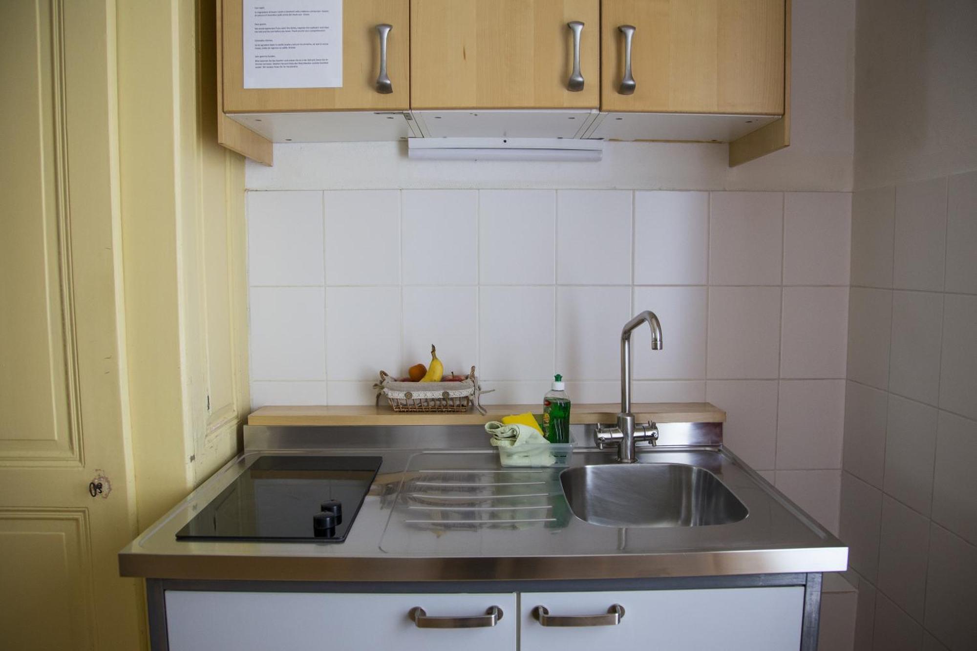Studio with Shared Bathroom (1 Adult)