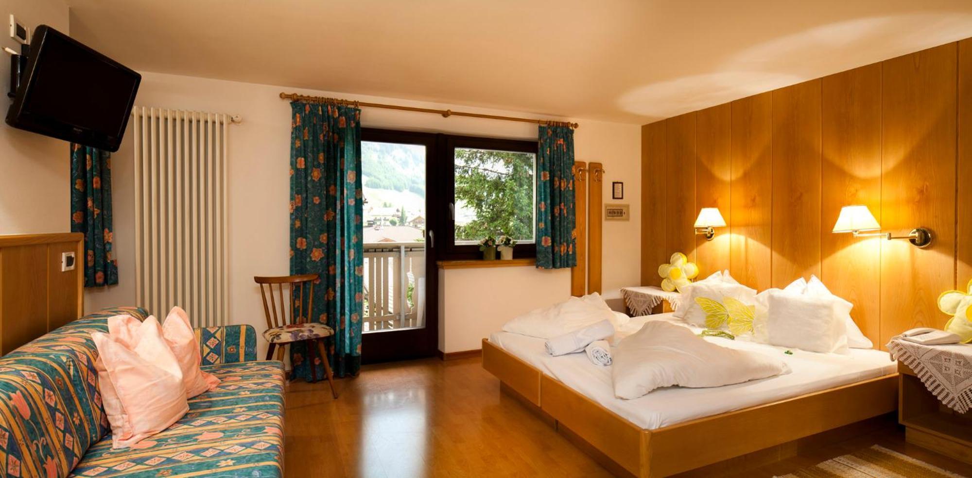 Triple Room,1619765791:JPEG