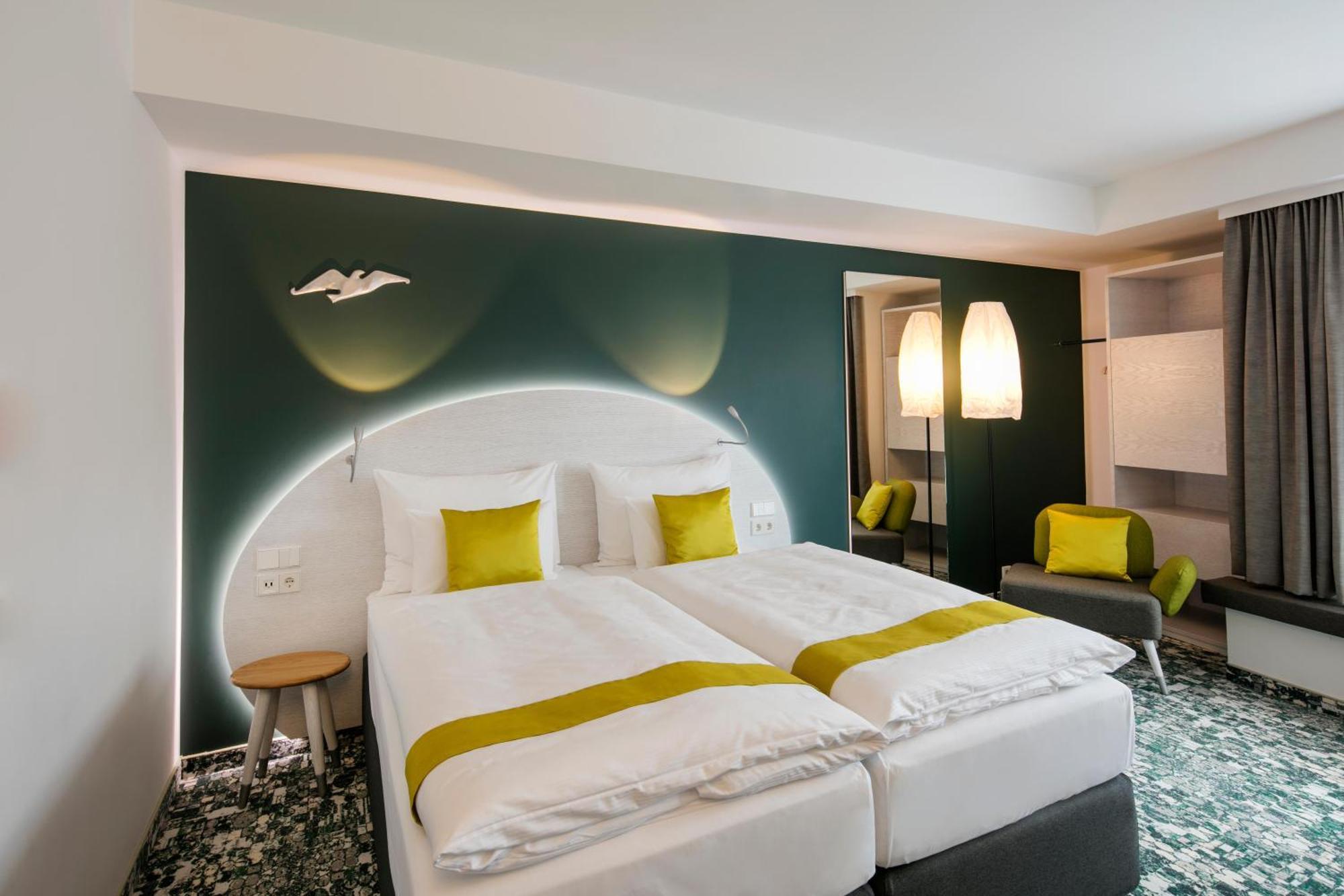 King Room,1599639821:JPEG