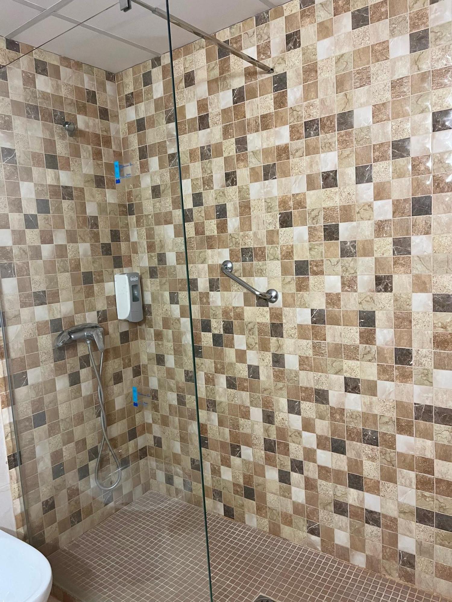 Quadruple Room,1599646743:JPEG