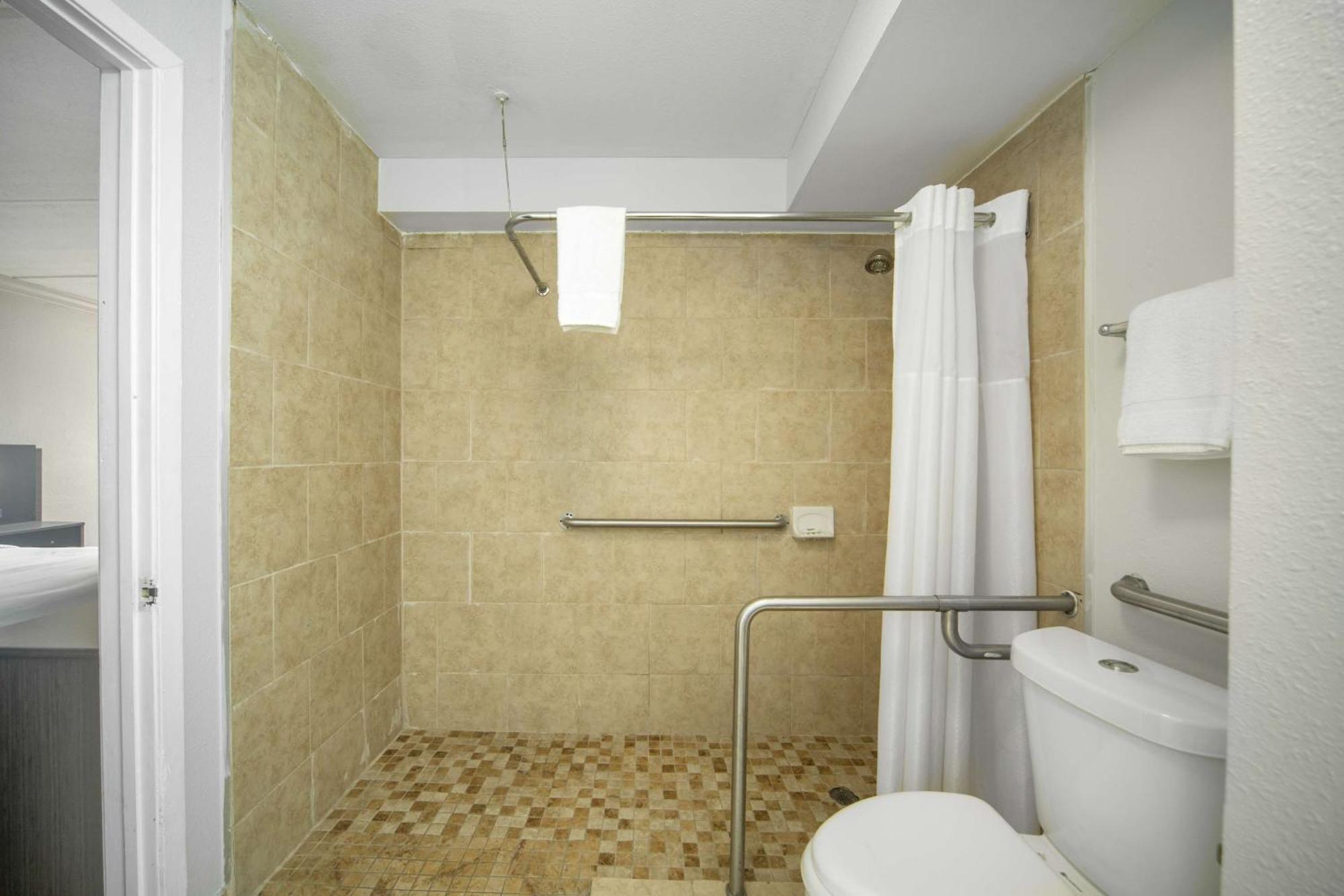 Queen Room Two Queen Beds Disability Access Roll Shower