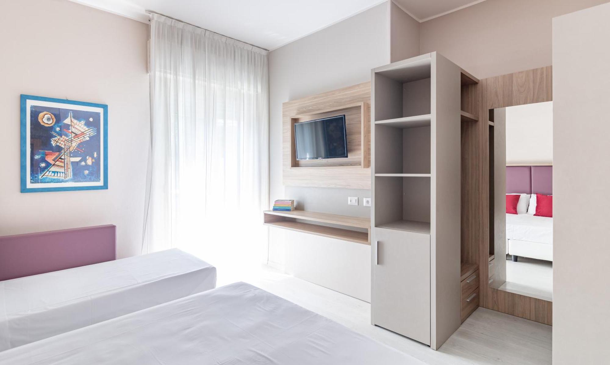 Economy Triple Room