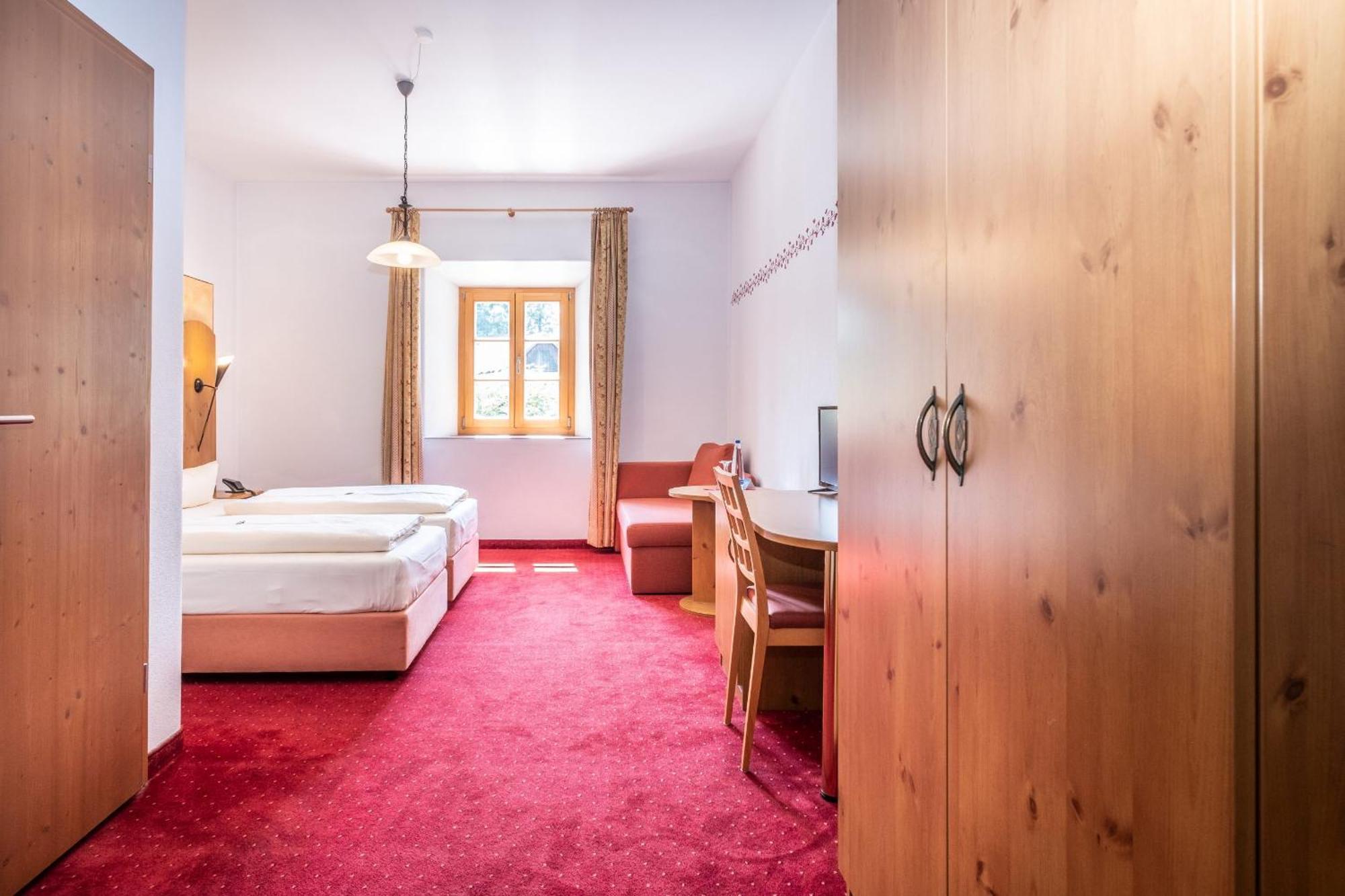 Deluxe Doppel-/Zweibettzimmer