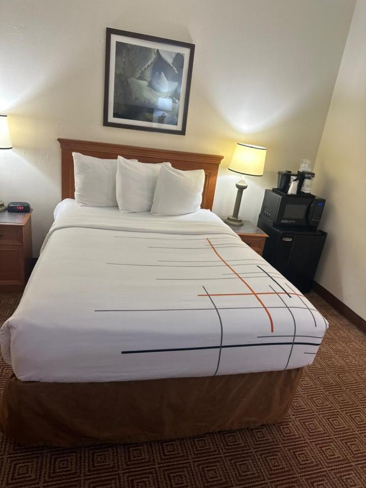 Double Room with Two Double Beds - Non-Smoking
