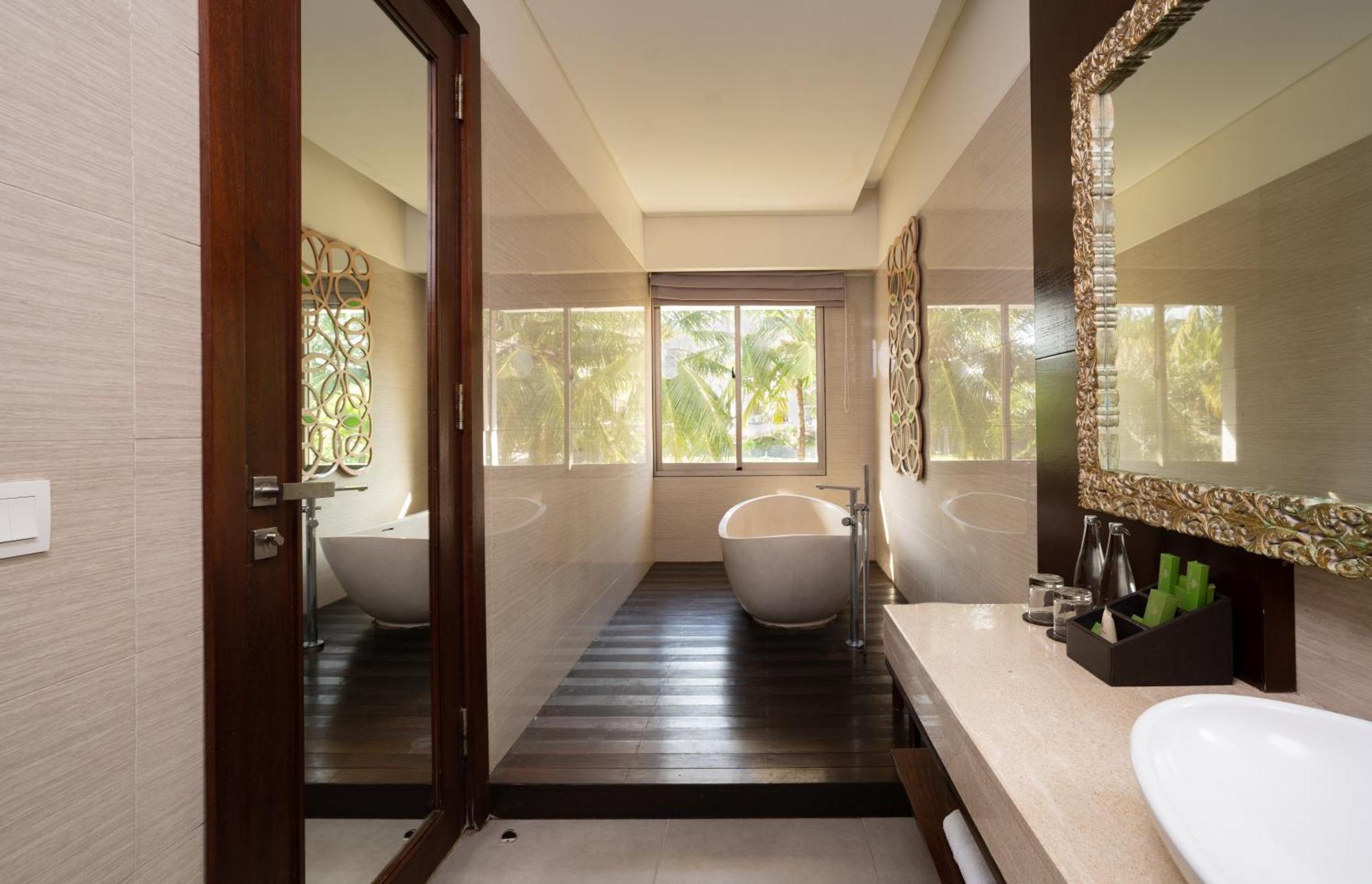 Deluxe Double or Twin Room Garden View