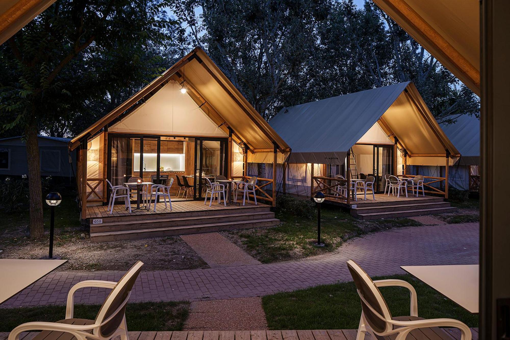 Tenda Luxury